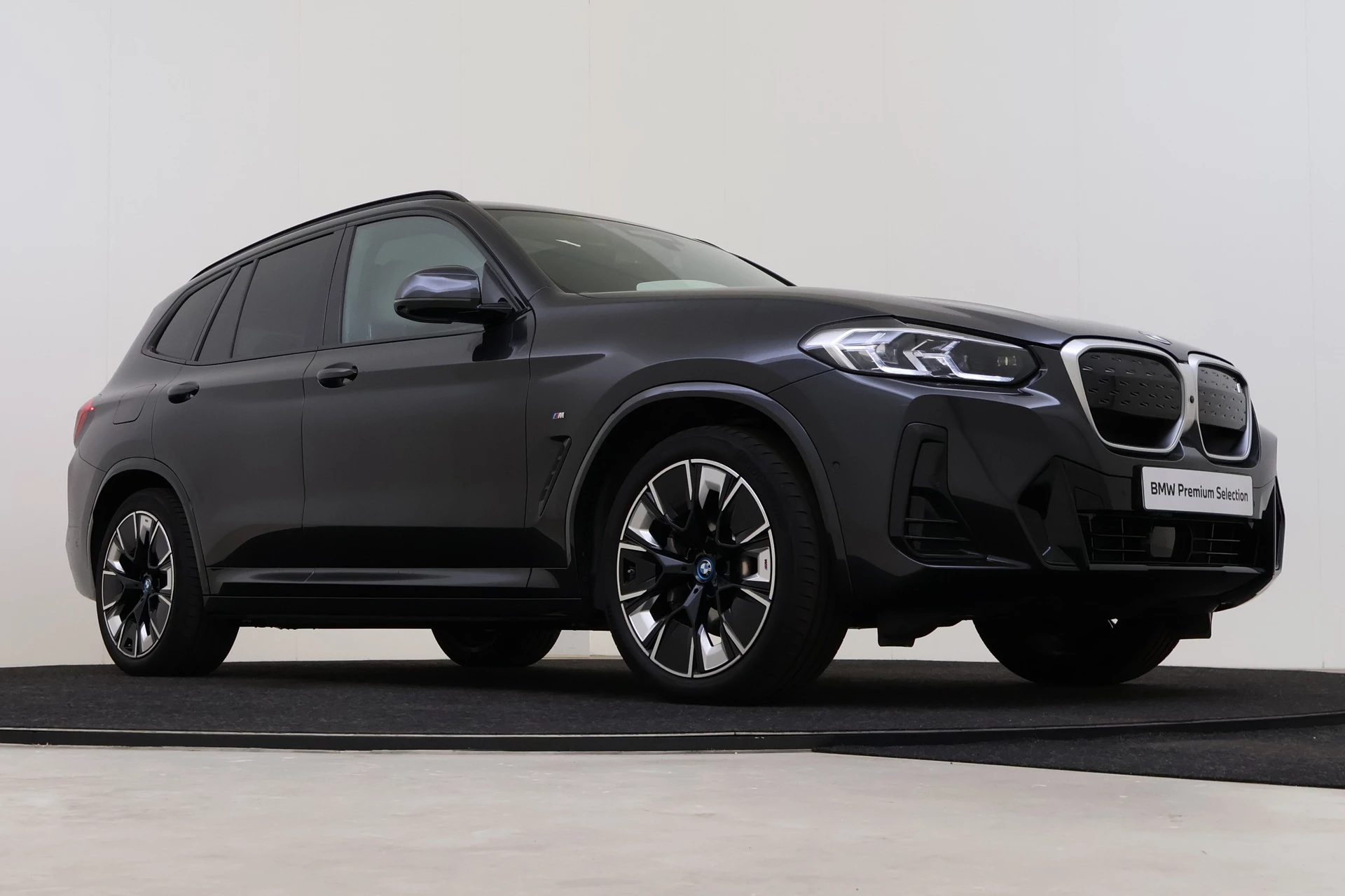 Hoofdafbeelding BMW iX3