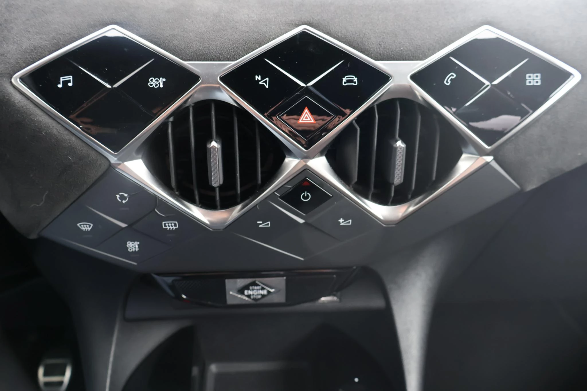 Hoofdafbeelding DS DS 3