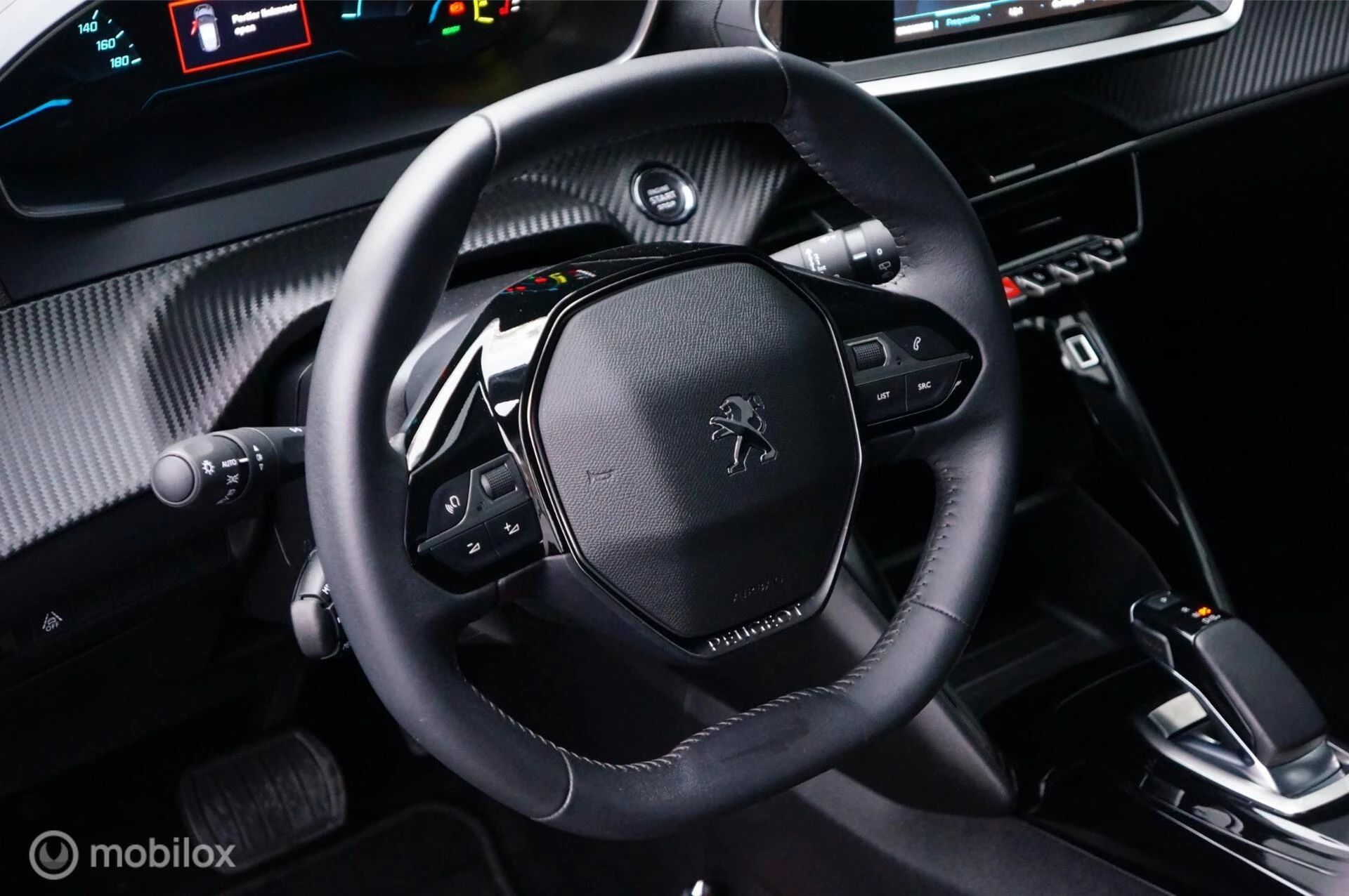 Hoofdafbeelding Peugeot e-208