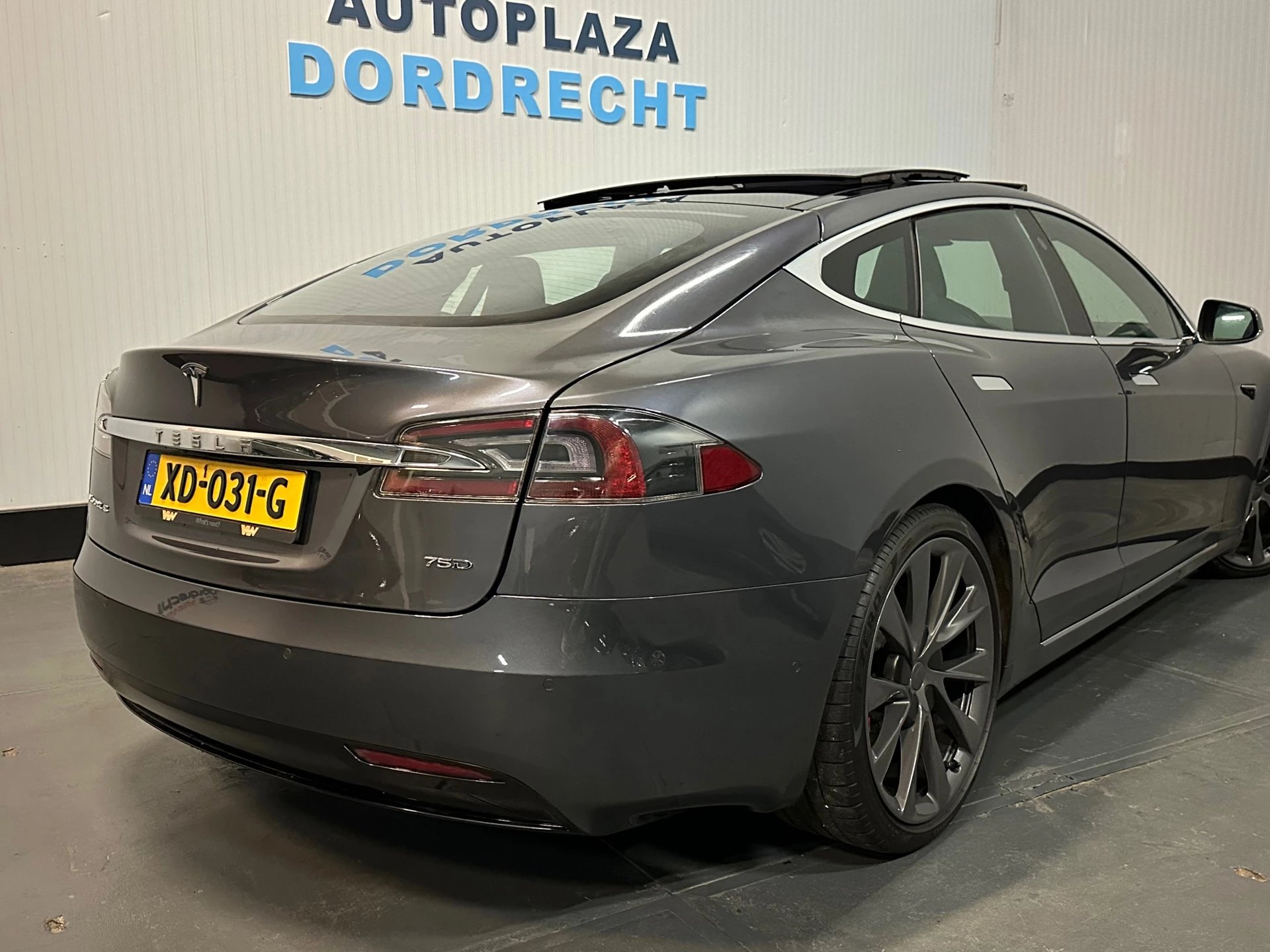 Hoofdafbeelding Tesla Model S