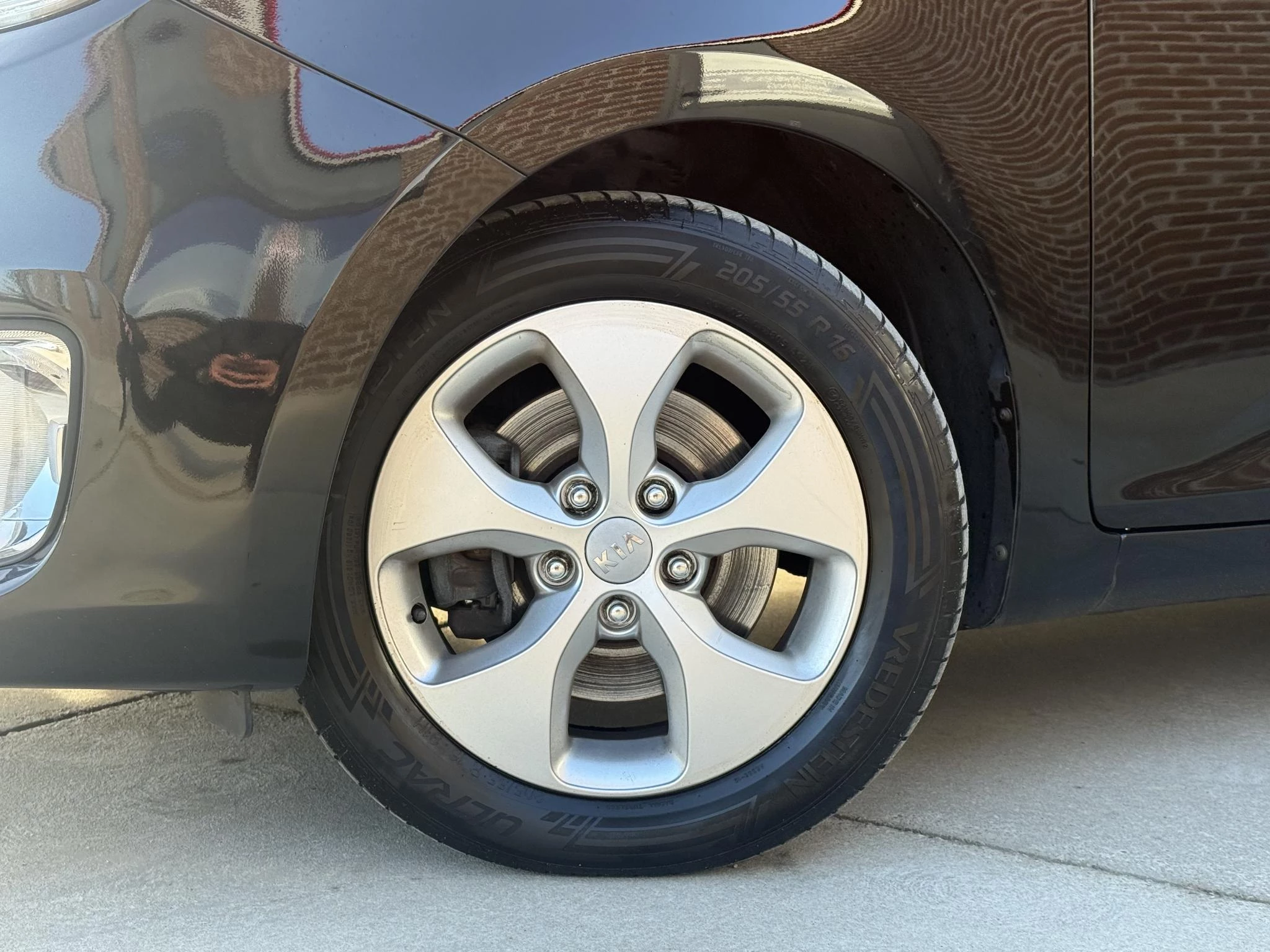 Hoofdafbeelding Kia Carens