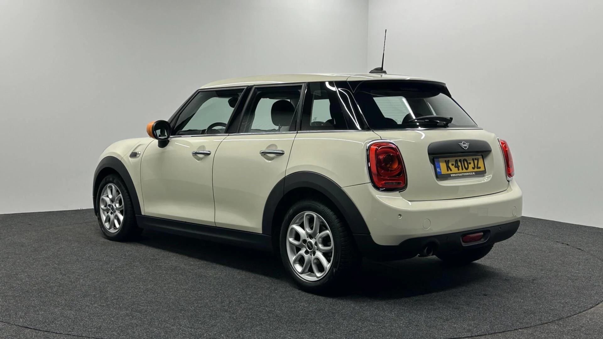 Hoofdafbeelding MINI One