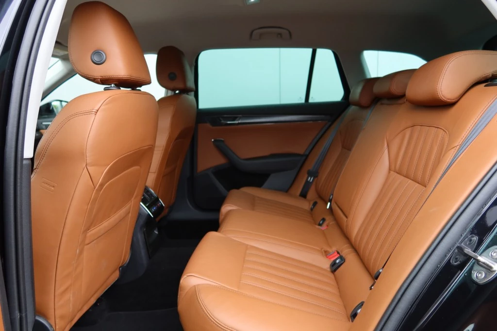 Hoofdafbeelding Škoda Superb