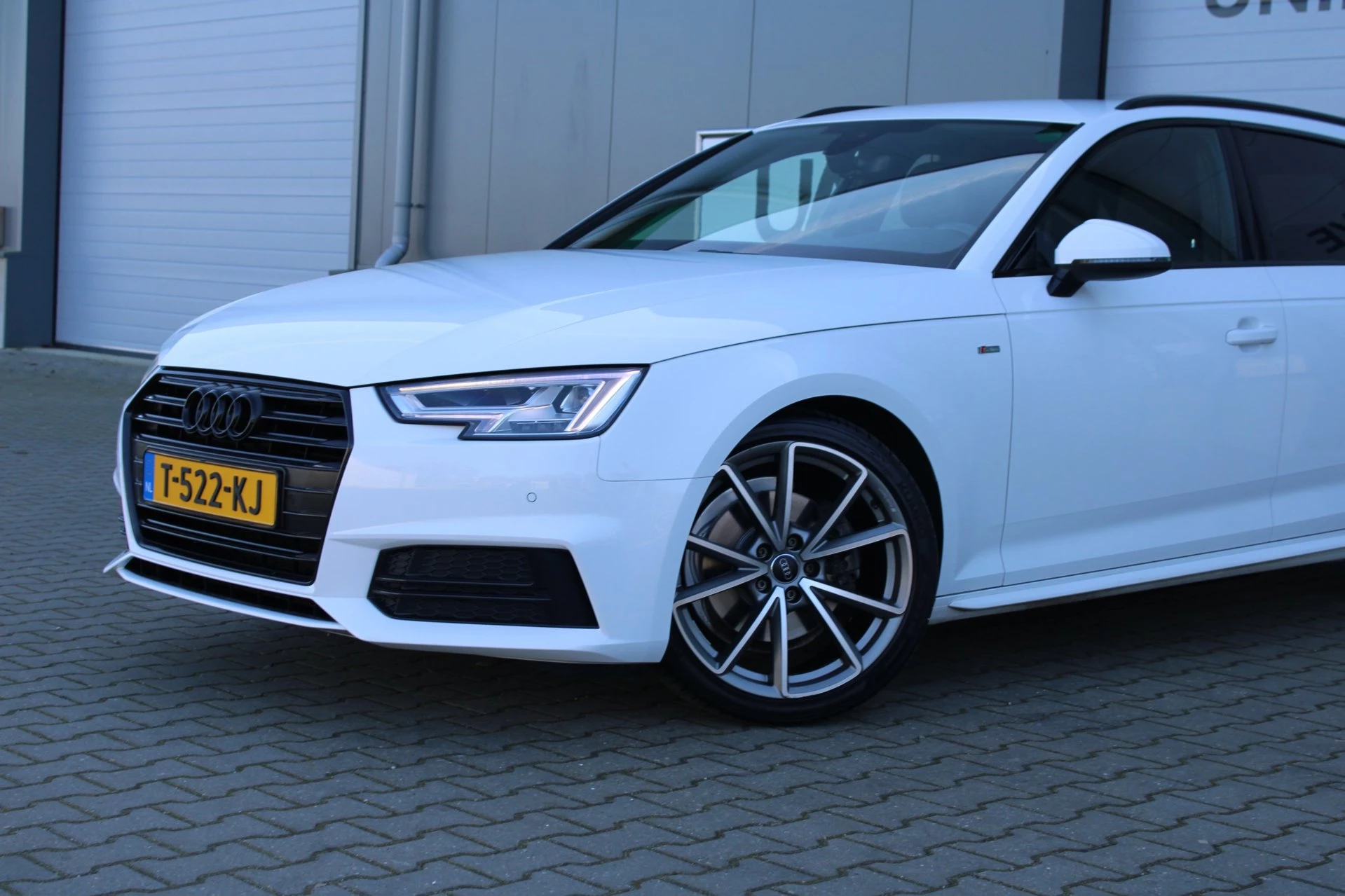 Hoofdafbeelding Audi A4