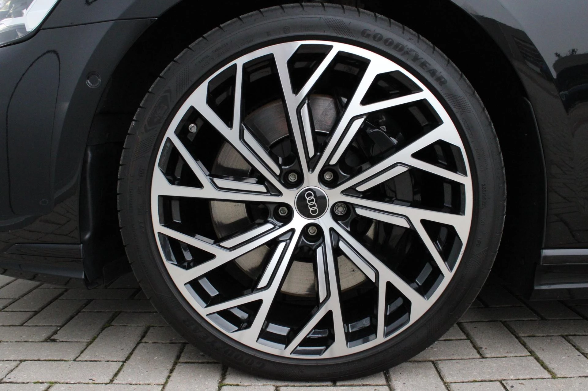 Hoofdafbeelding Audi A8