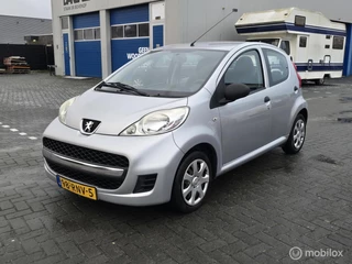 Peugeot 107 1.0-12V XR 2011