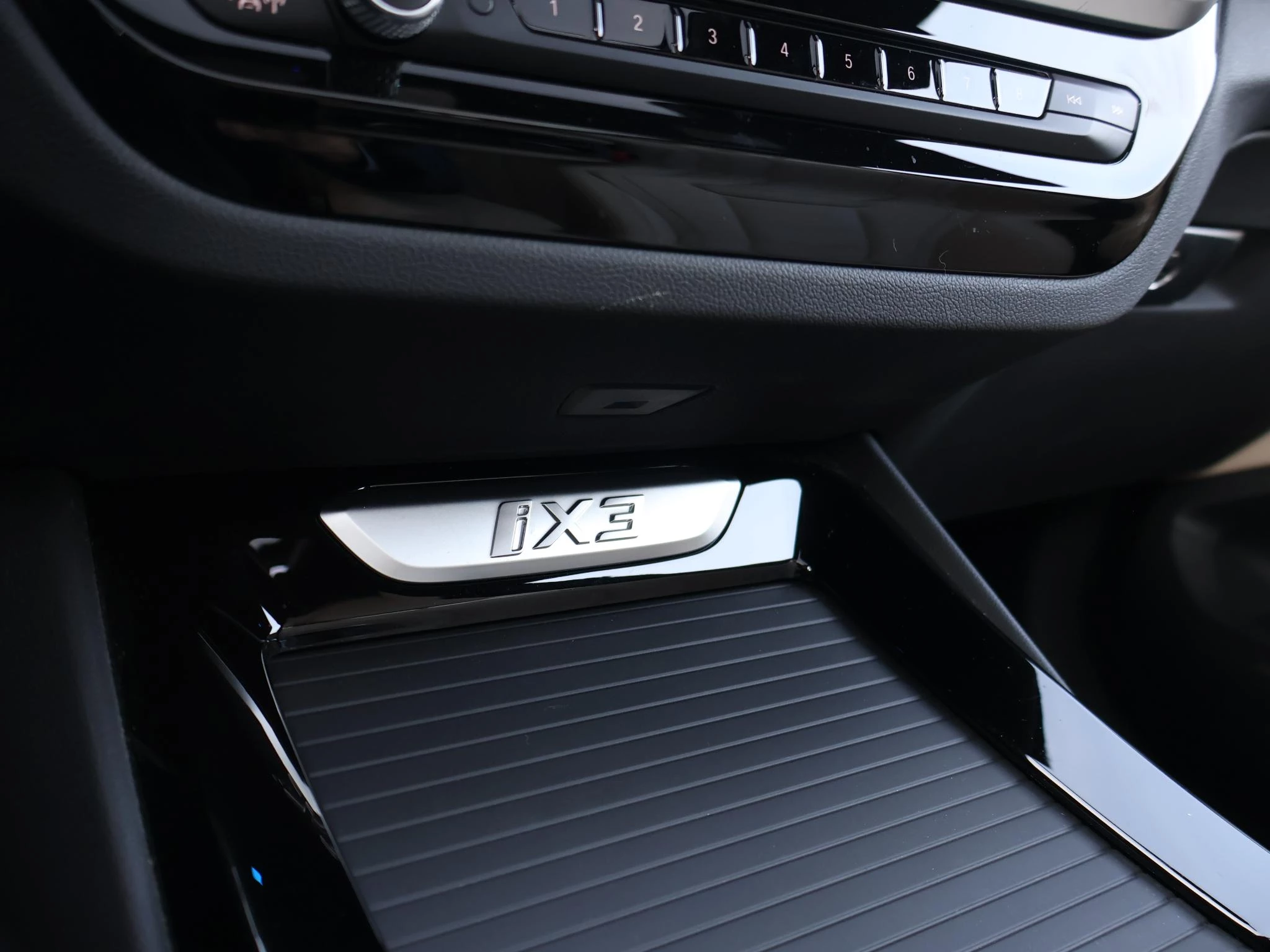Hoofdafbeelding BMW iX3
