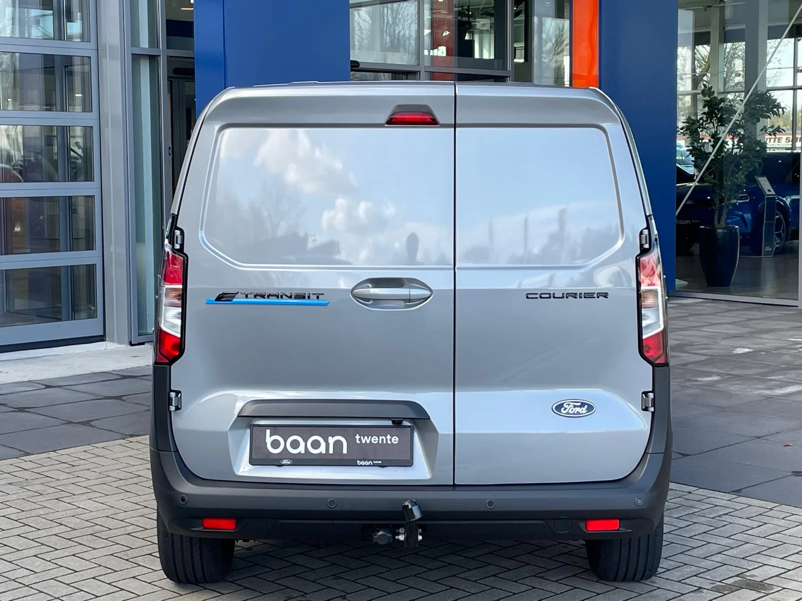 Hoofdafbeelding Ford E-Transit Courier