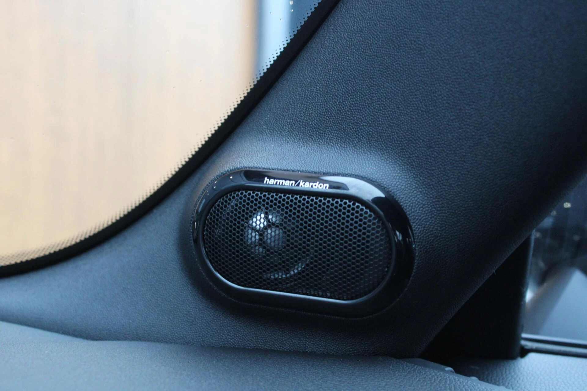 Hoofdafbeelding MINI Cabrio