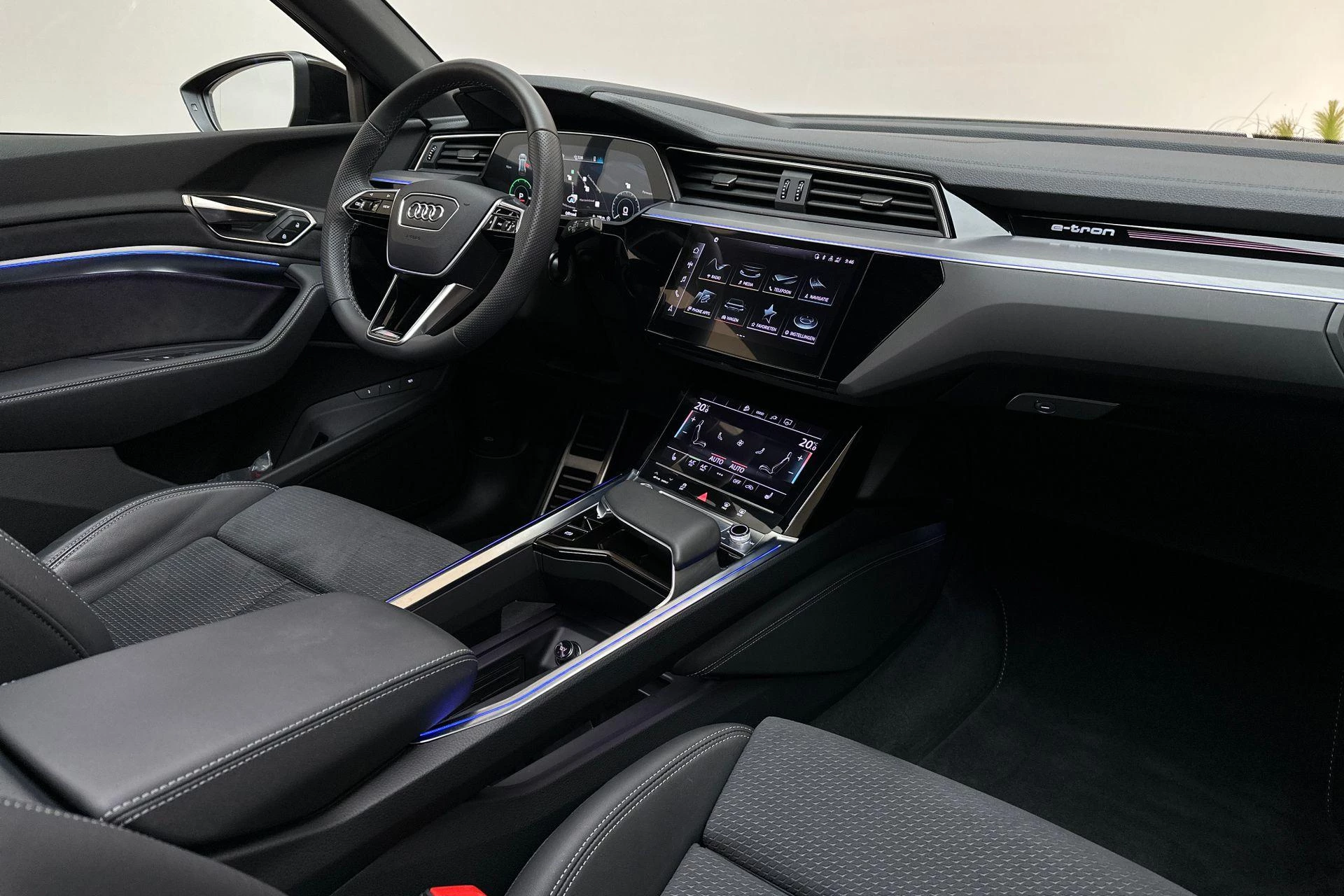 Hoofdafbeelding Audi Q8 e-tron
