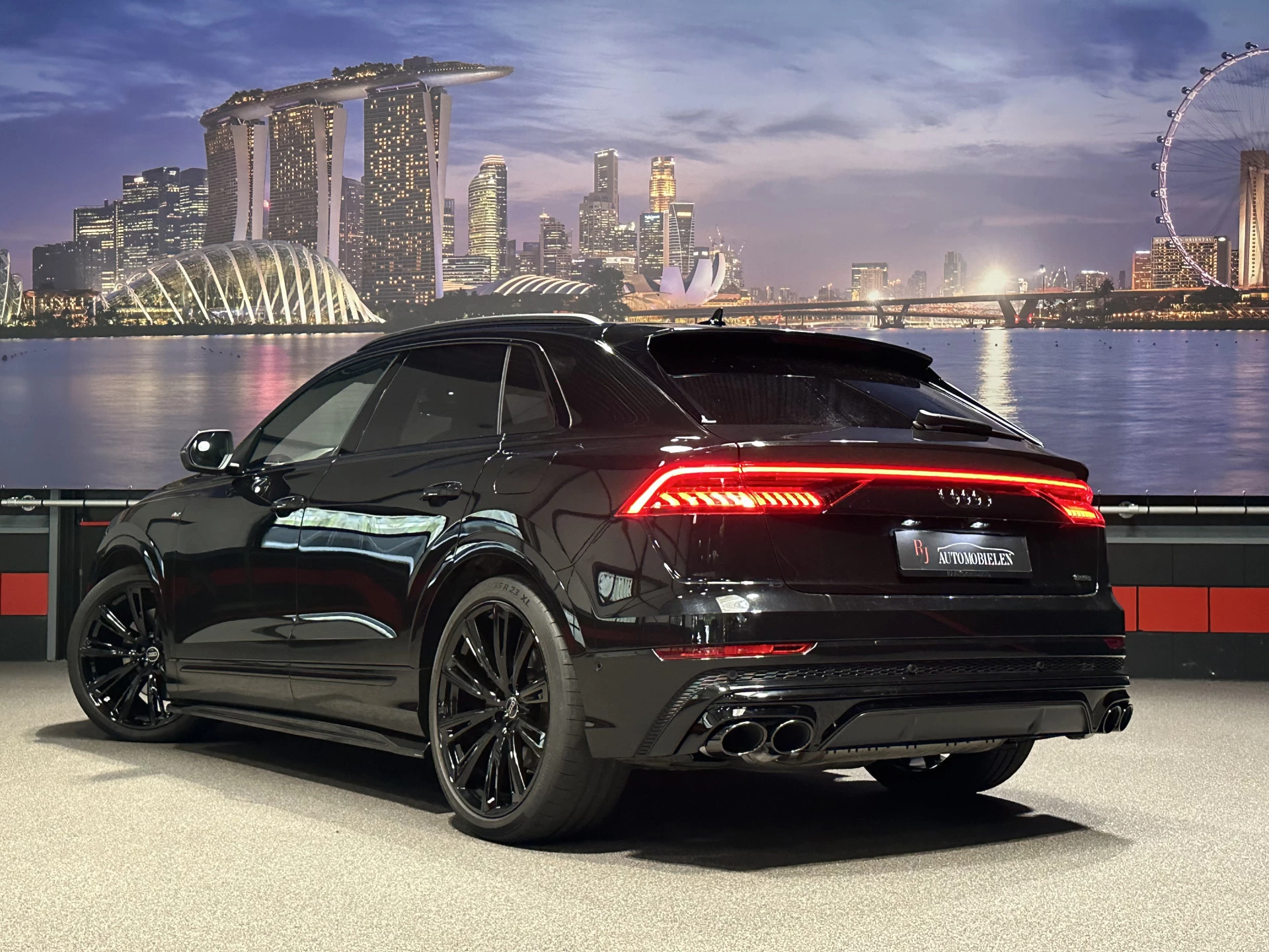 Hoofdafbeelding Audi Q8
