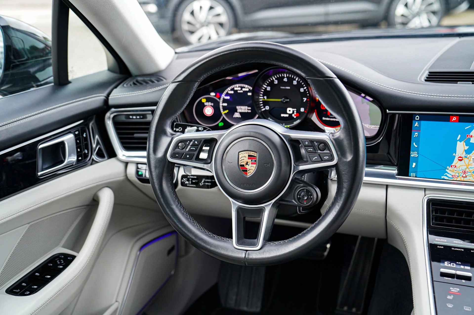 Hoofdafbeelding Porsche Panamera