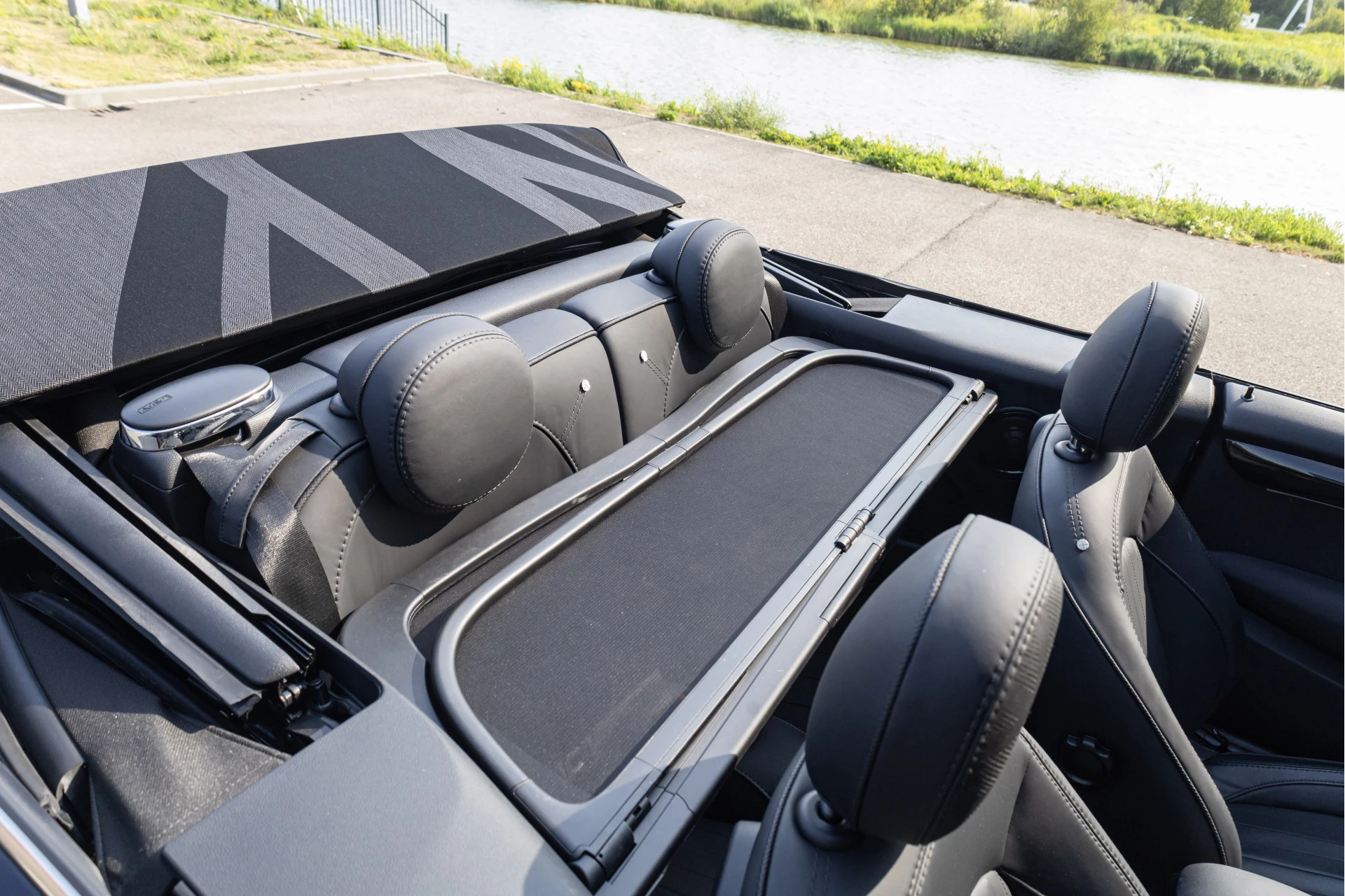 Hoofdafbeelding MINI Cabrio