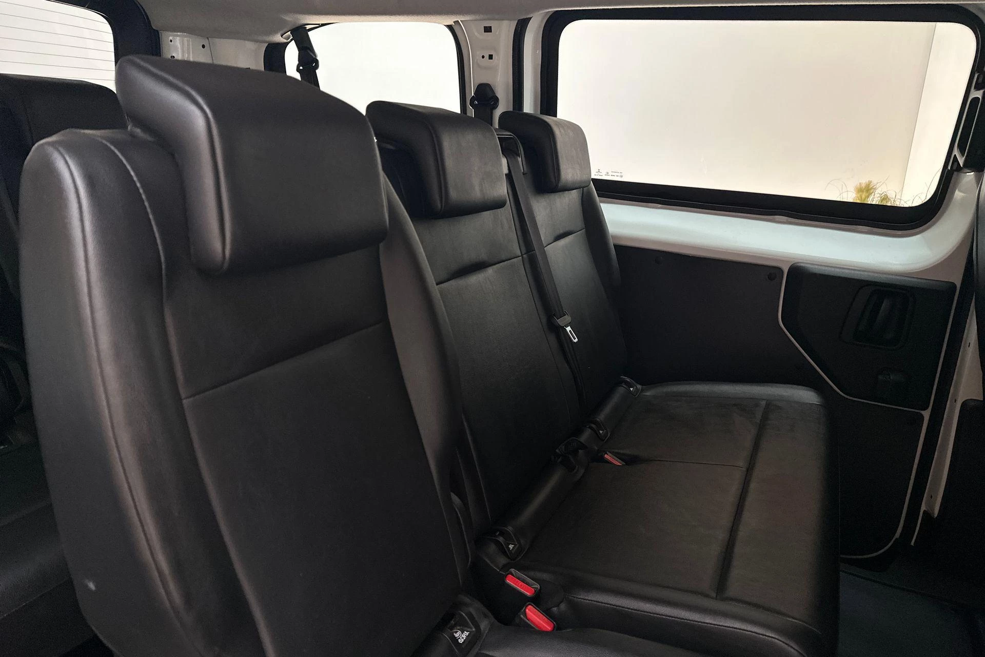 Hoofdafbeelding Peugeot Traveller