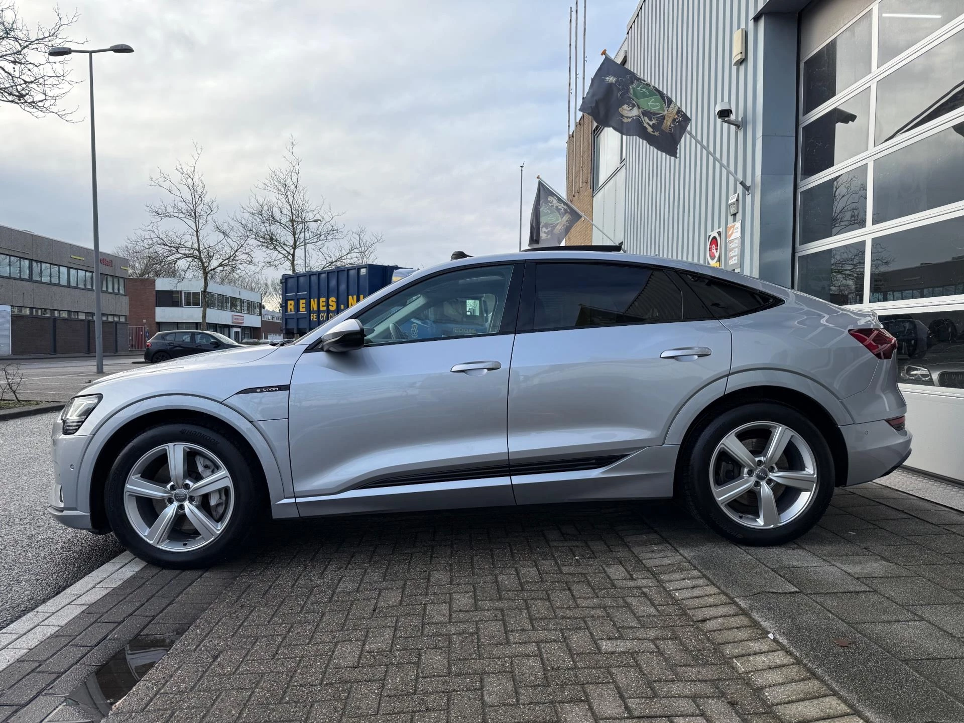 Hoofdafbeelding Audi e-tron