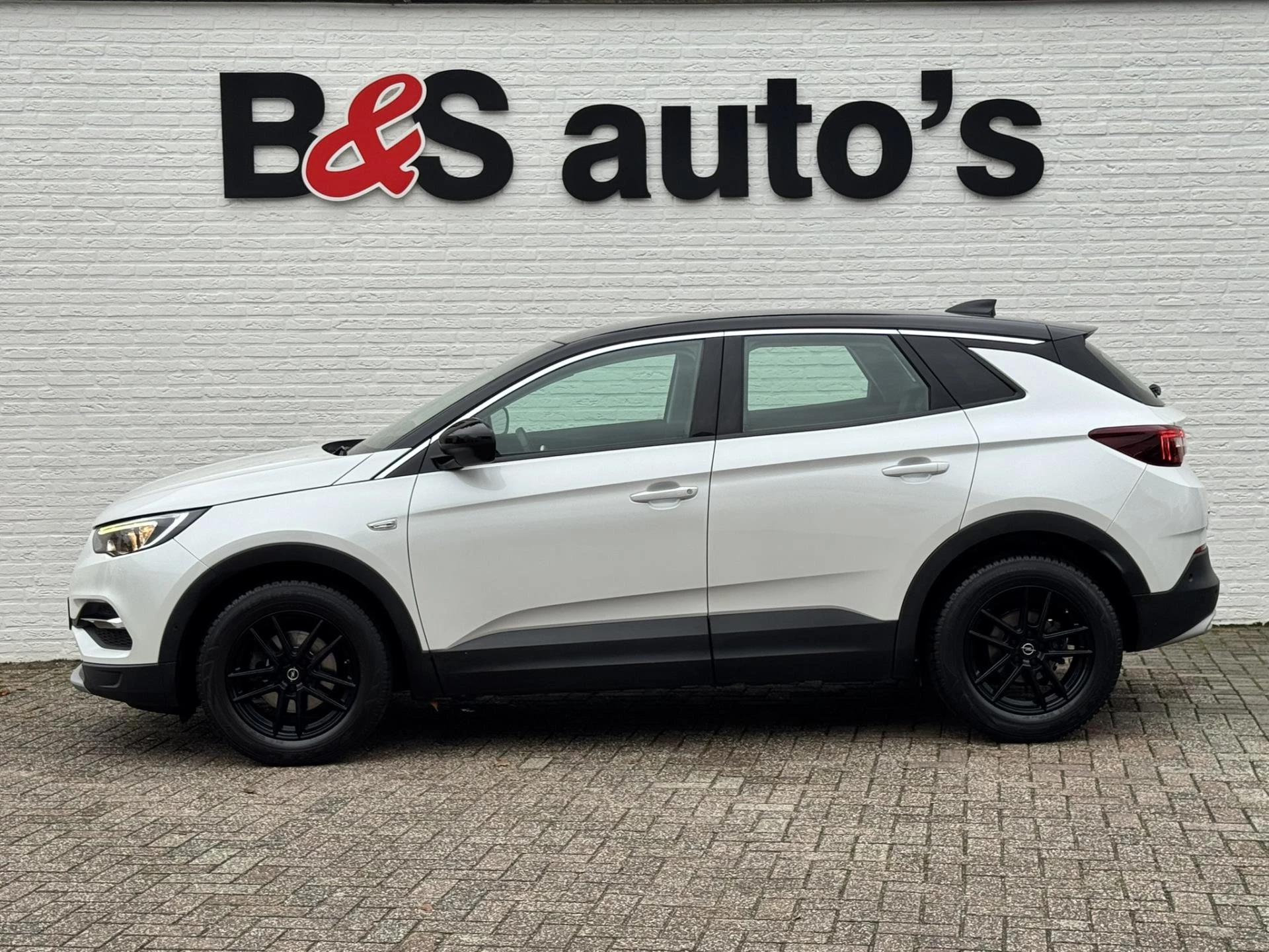 Hoofdafbeelding Opel Grandland X