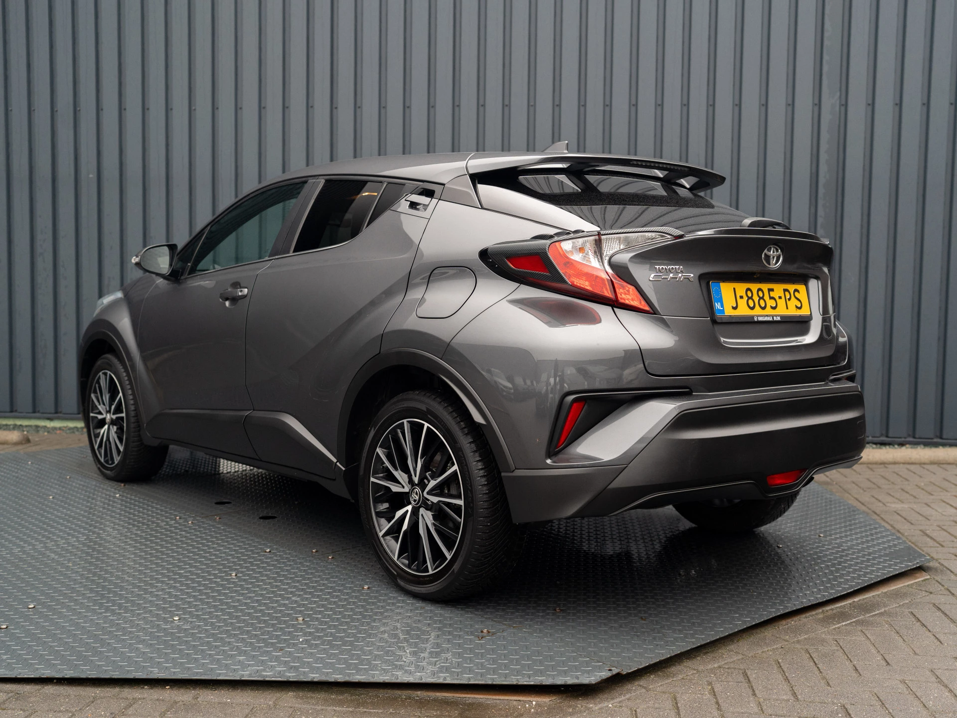 Hoofdafbeelding Toyota C-HR