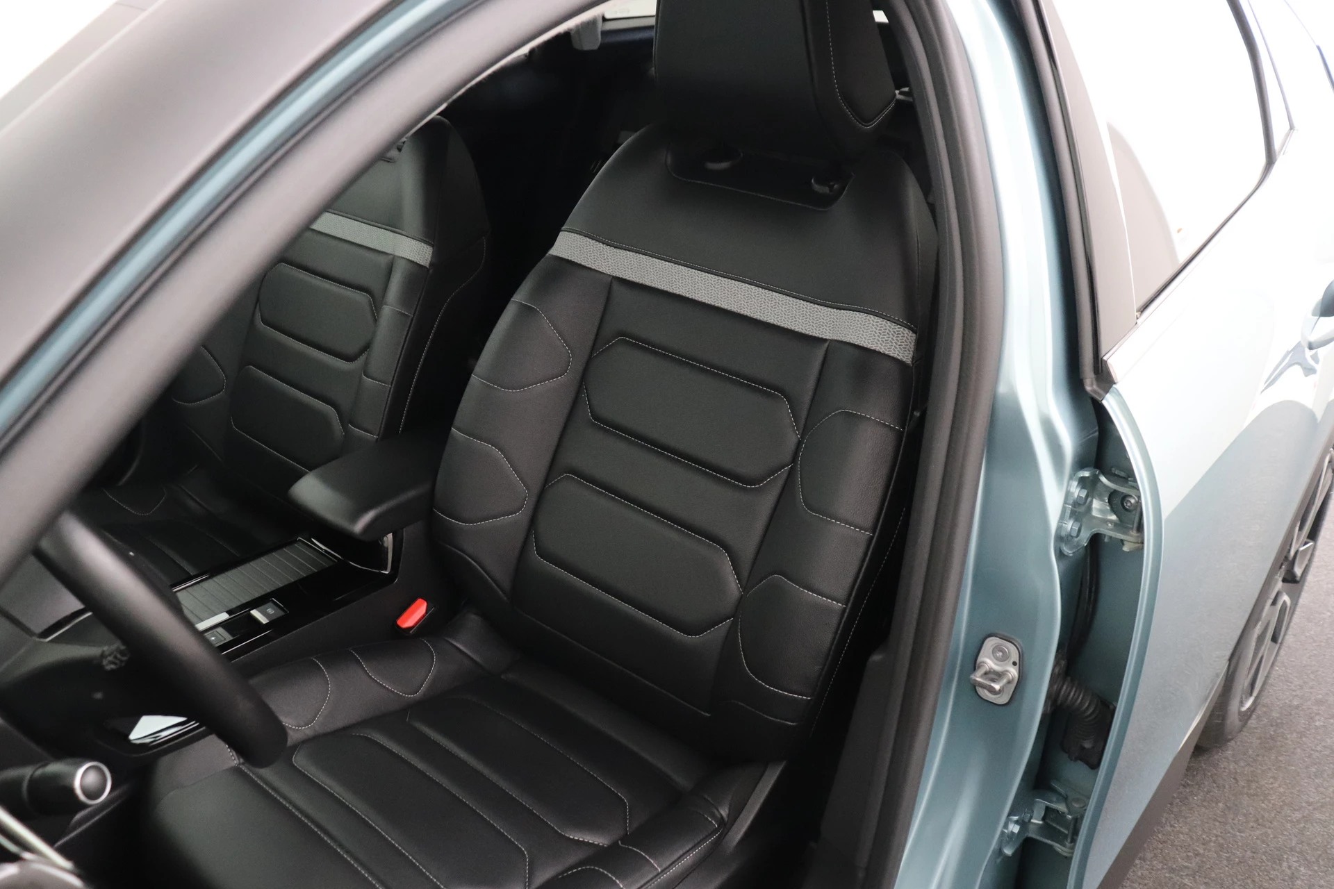 Hoofdafbeelding Citroën ë-C4