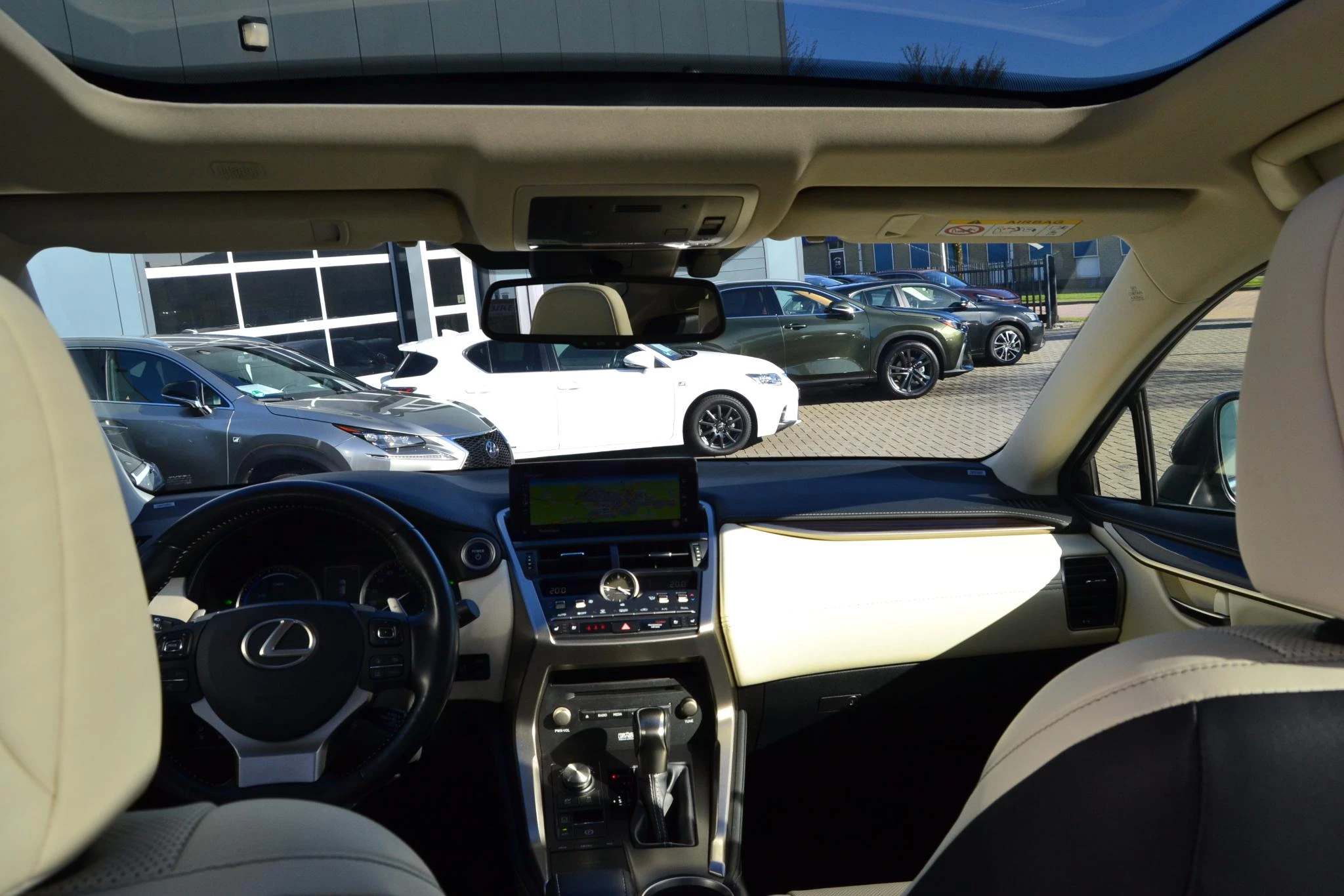 Hoofdafbeelding Lexus NX