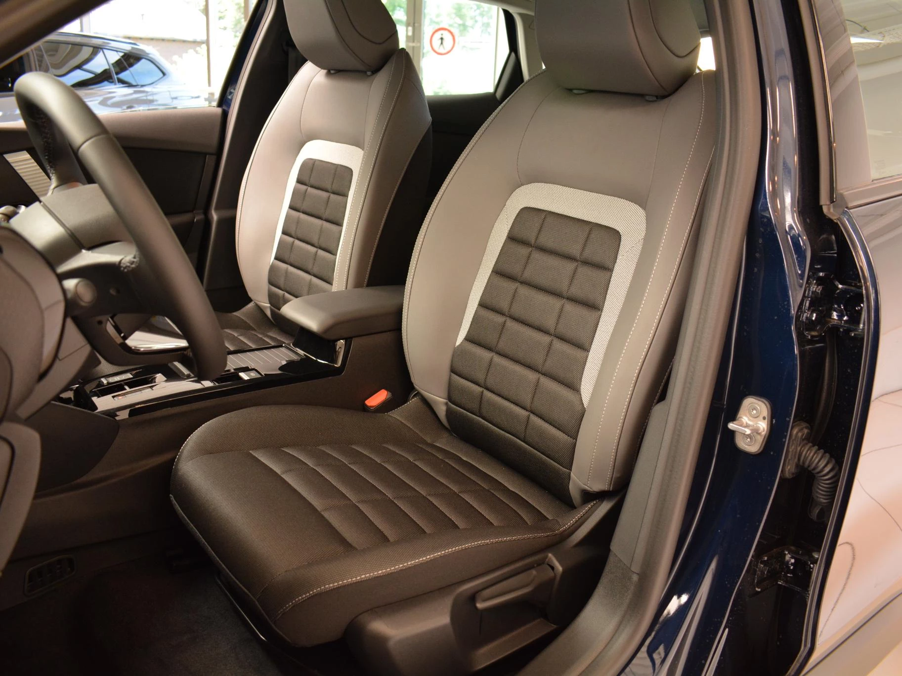Hoofdafbeelding Citroën ë-C4