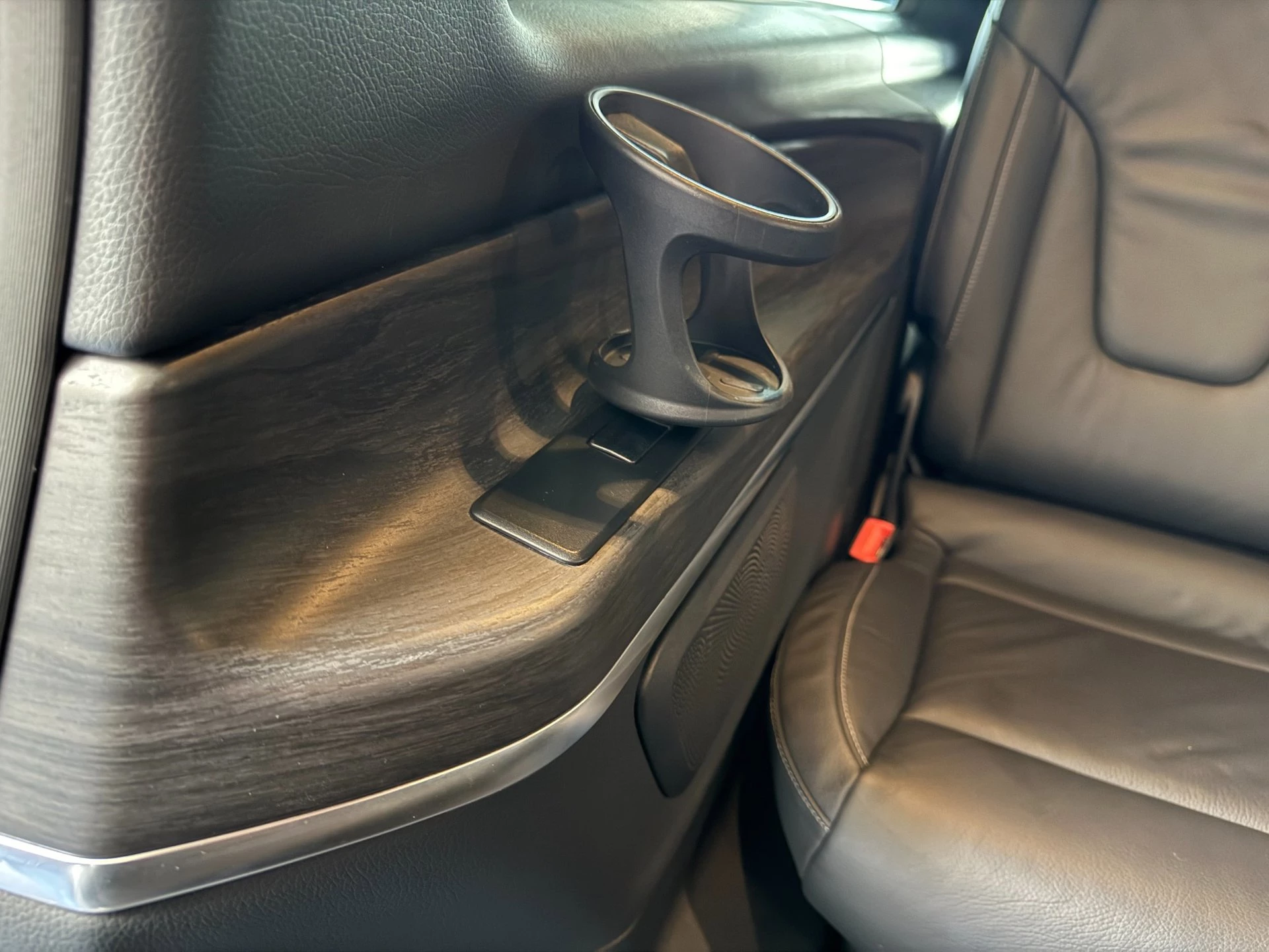 Hoofdafbeelding Mercedes-Benz 300