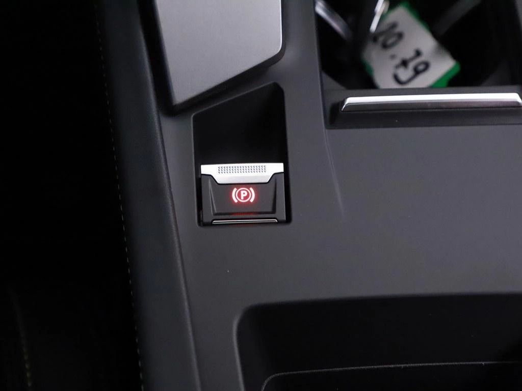 Hoofdafbeelding Peugeot 408