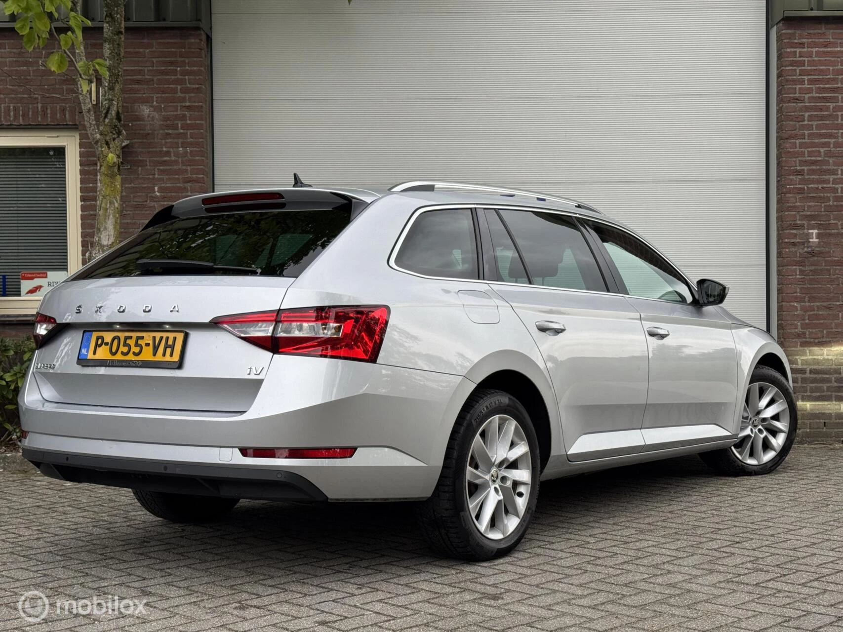 Hoofdafbeelding Škoda Superb