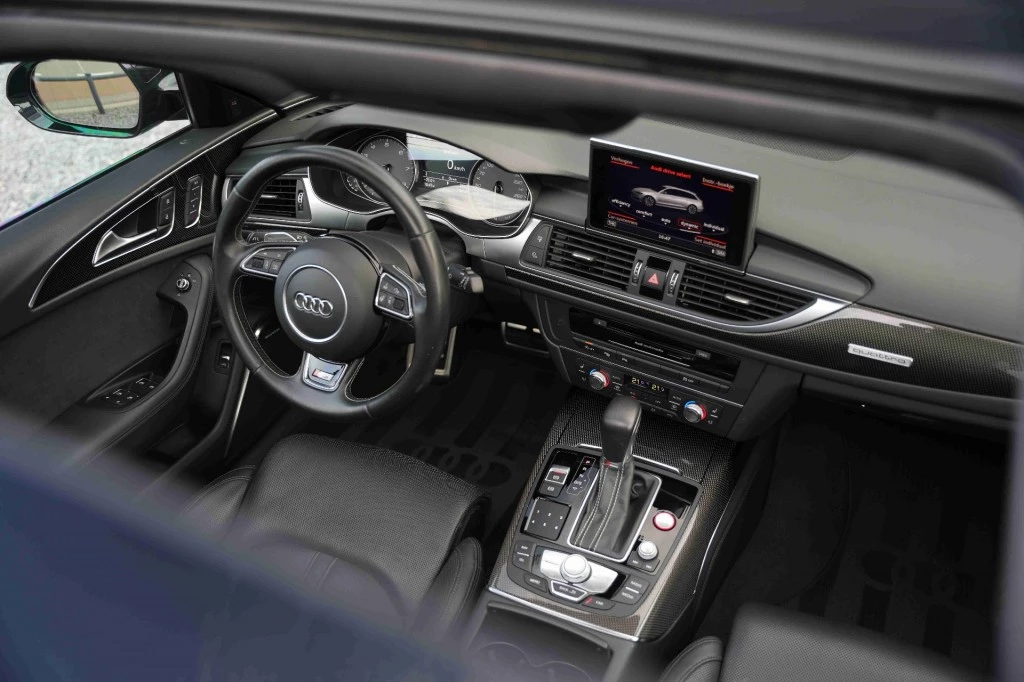 Hoofdafbeelding Audi S6