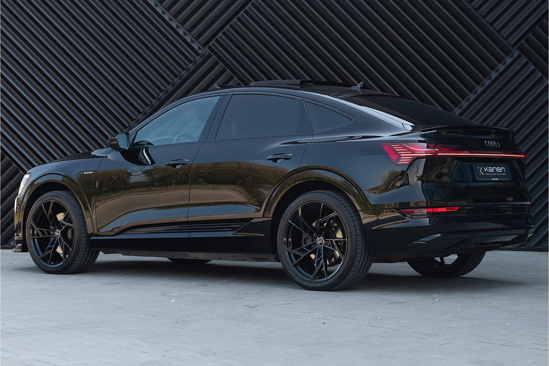 Hoofdafbeelding Audi e-tron