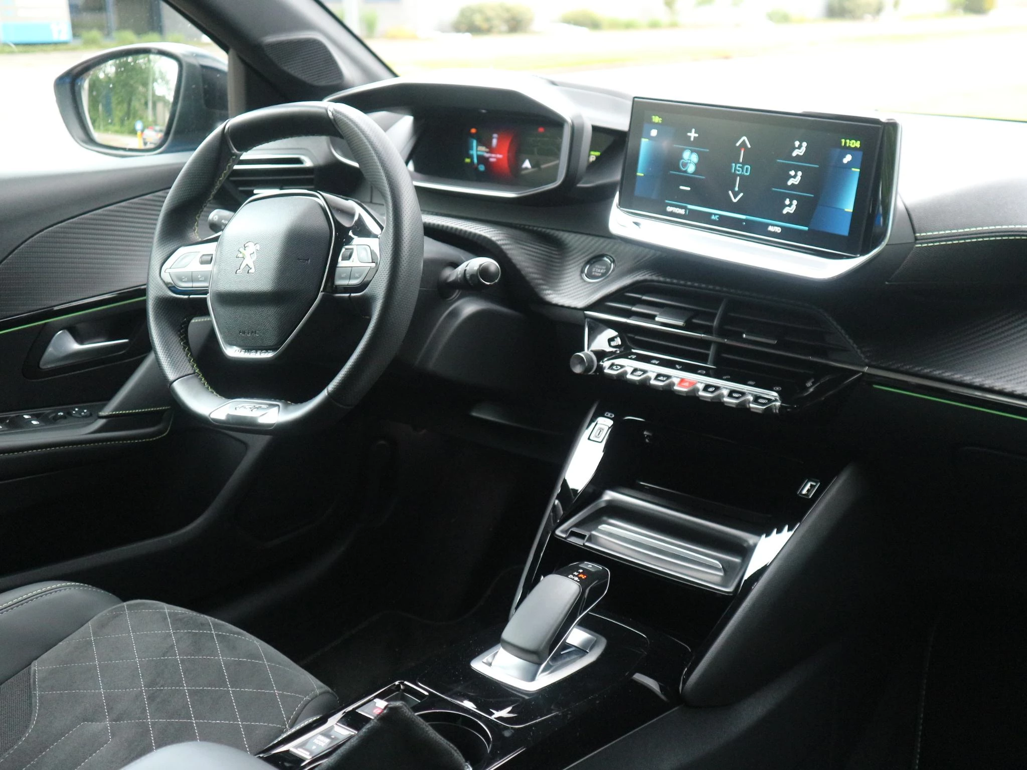Hoofdafbeelding Peugeot e-208