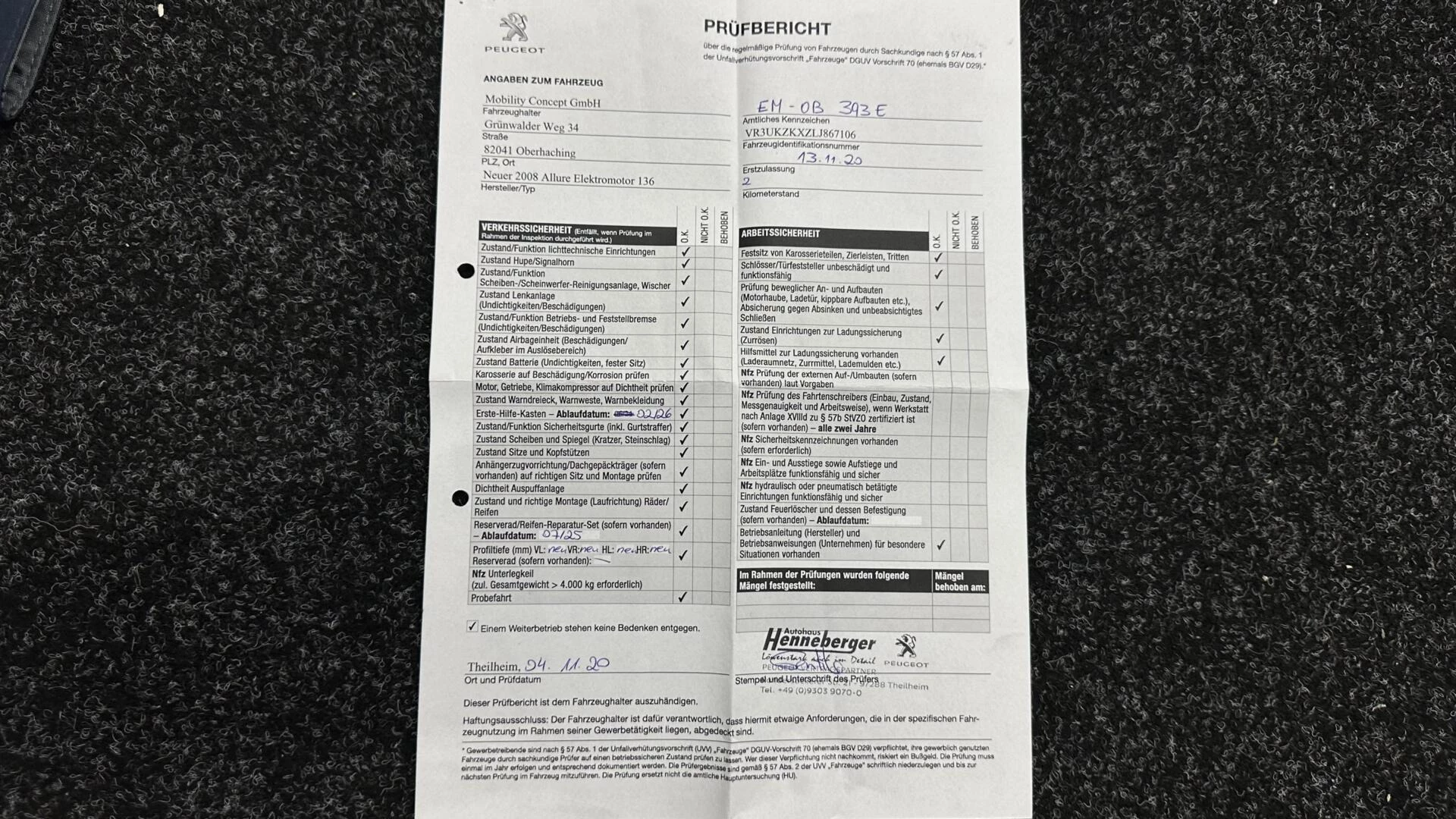 Hoofdafbeelding Peugeot e-2008