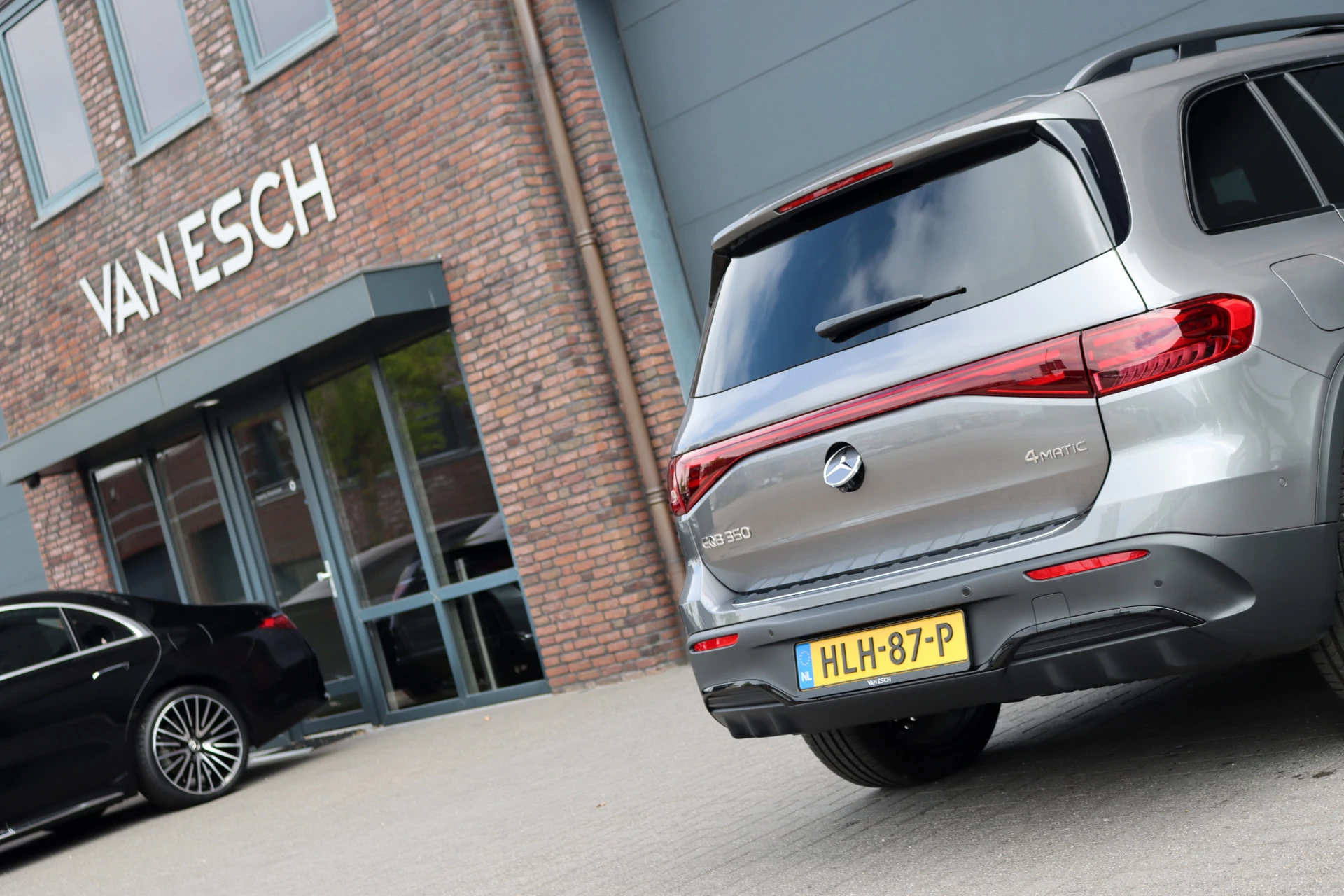 Hoofdafbeelding Mercedes-Benz EQB