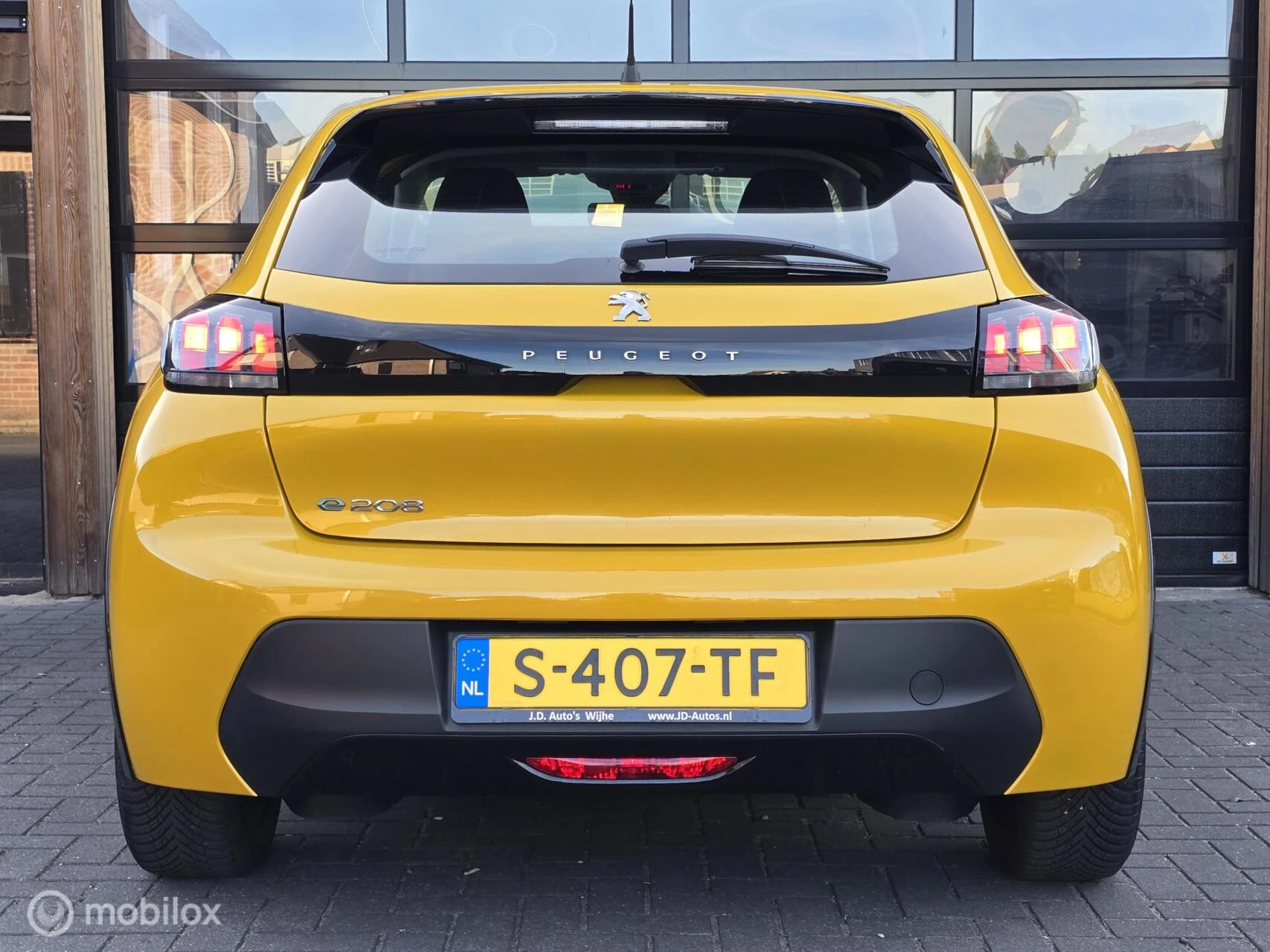 Hoofdafbeelding Peugeot e-208