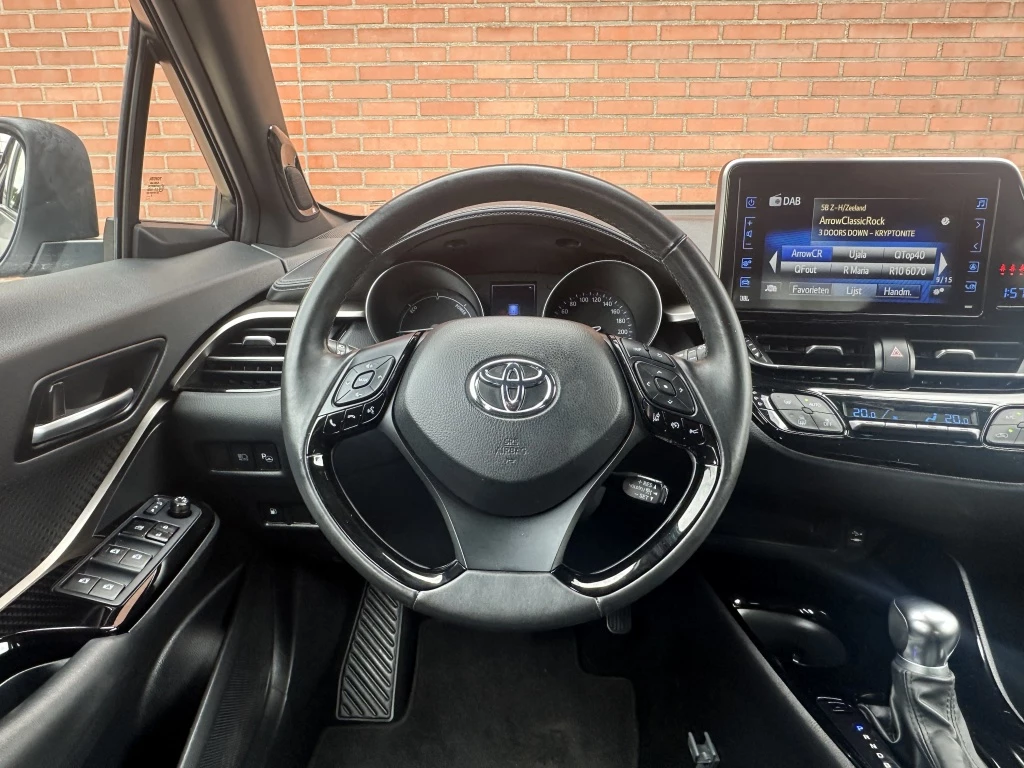 Hoofdafbeelding Toyota C-HR