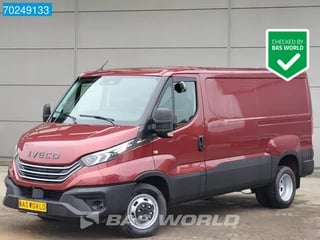 Iveco Daily 35C21 3.0L Automaat Laag dak L2H1 Uniek! LED Trekhaak Navi ACC 8m3 Airco Trekhaak