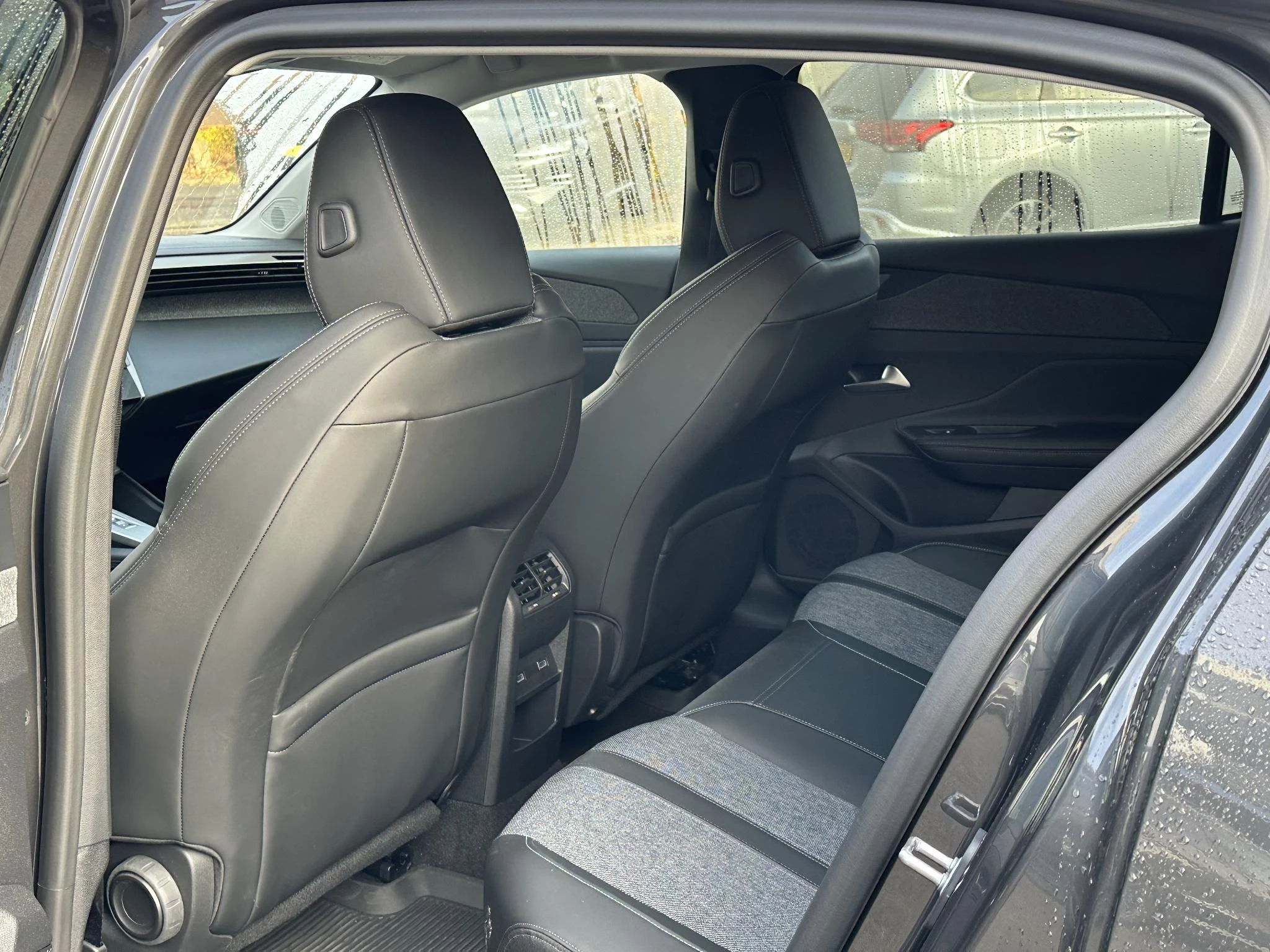 Hoofdafbeelding Peugeot 408