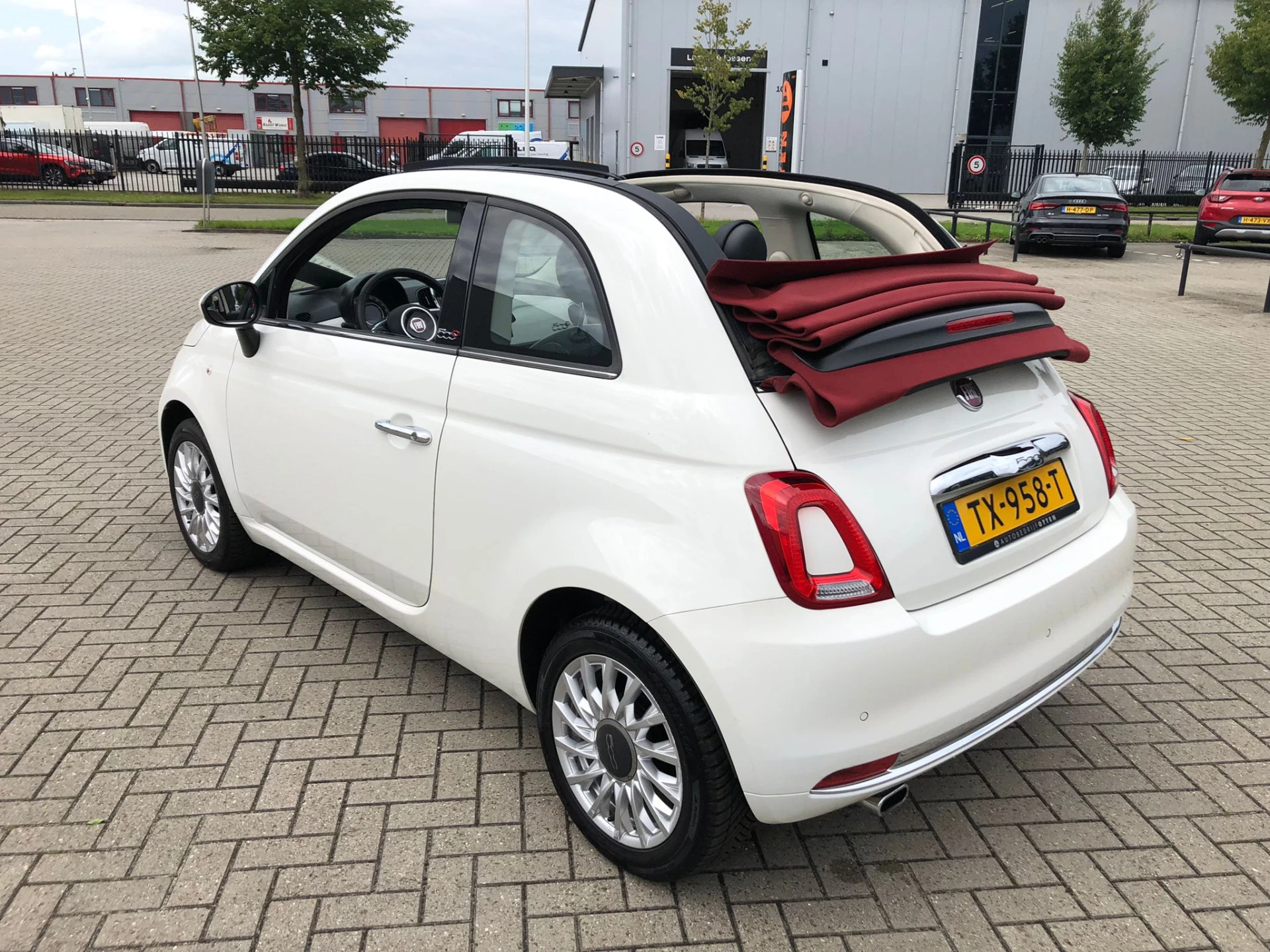 Hoofdafbeelding Fiat 500C