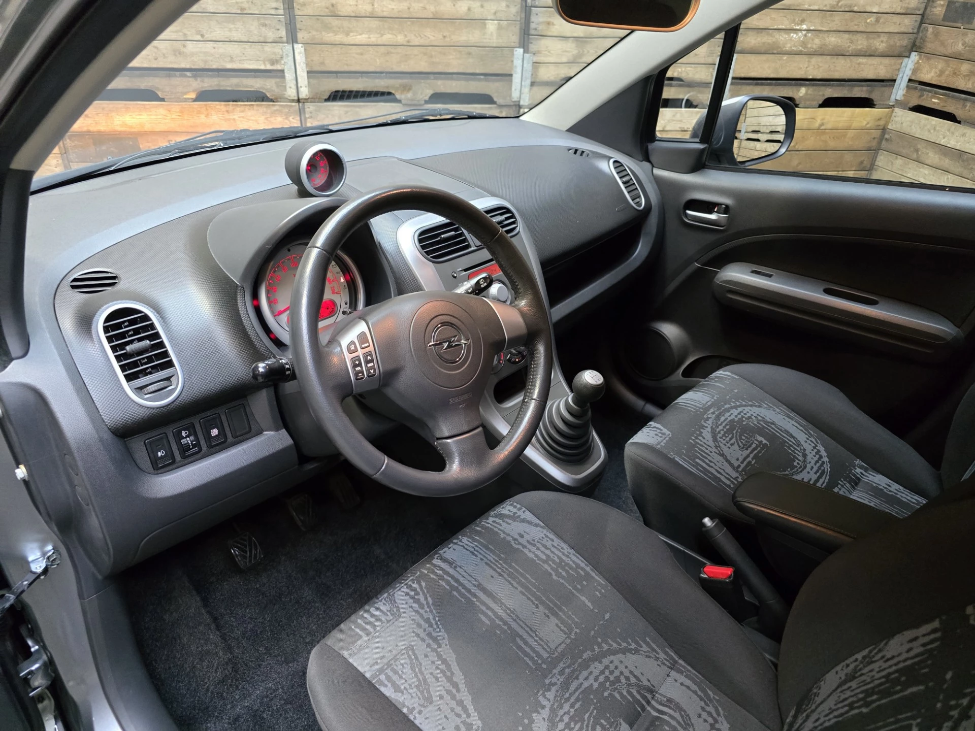 Hoofdafbeelding Opel Agila