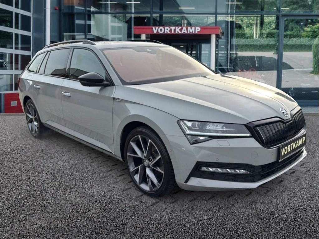 Hoofdafbeelding Škoda Superb