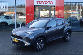 Toyota Yaris Cross 1.5 Hybrid 115 First Edition STOEL/STUUR/VOORRUITVERWARM. P-SENSOREN KEYLESS ANDROID/APPLE KEYLESS