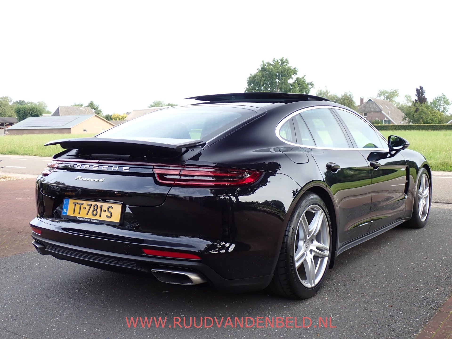 Hoofdafbeelding Porsche Panamera