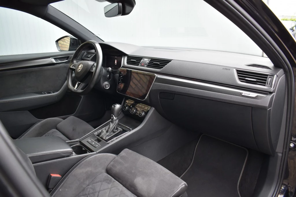 Hoofdafbeelding Škoda Superb