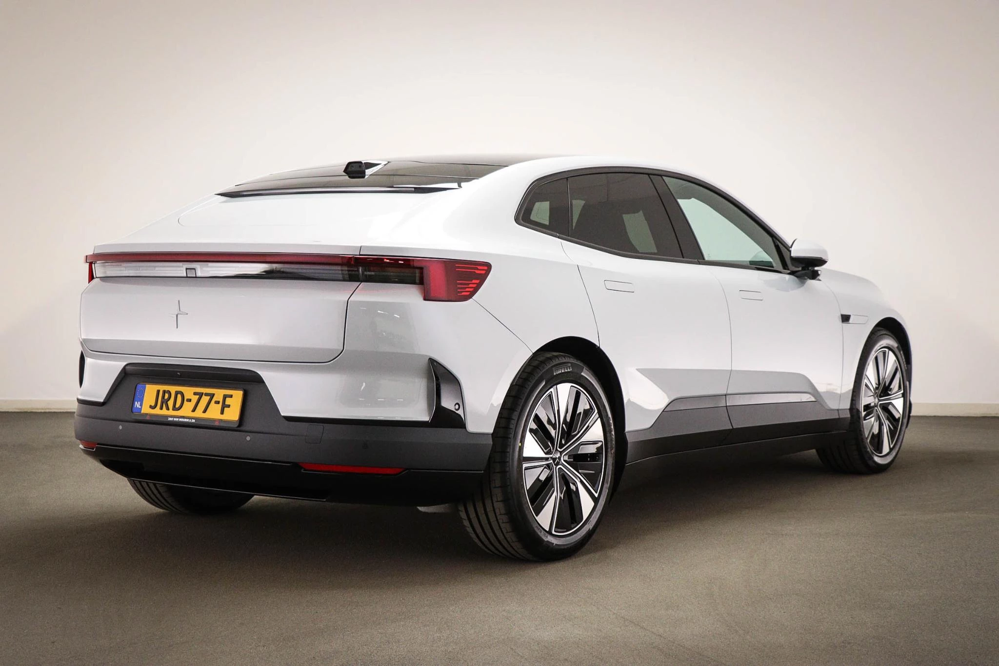 Hoofdafbeelding Polestar 4