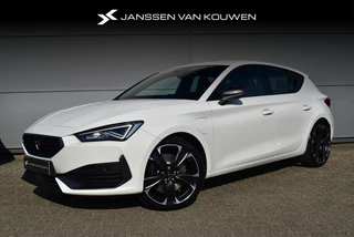 CUPRA Leon 1.4 e-Hybrid Business Navigatiesysteem Stoelverwarming Keyless Start & Entry 19 Inch Lichtmetalen Velgen Dodehoek Detectie