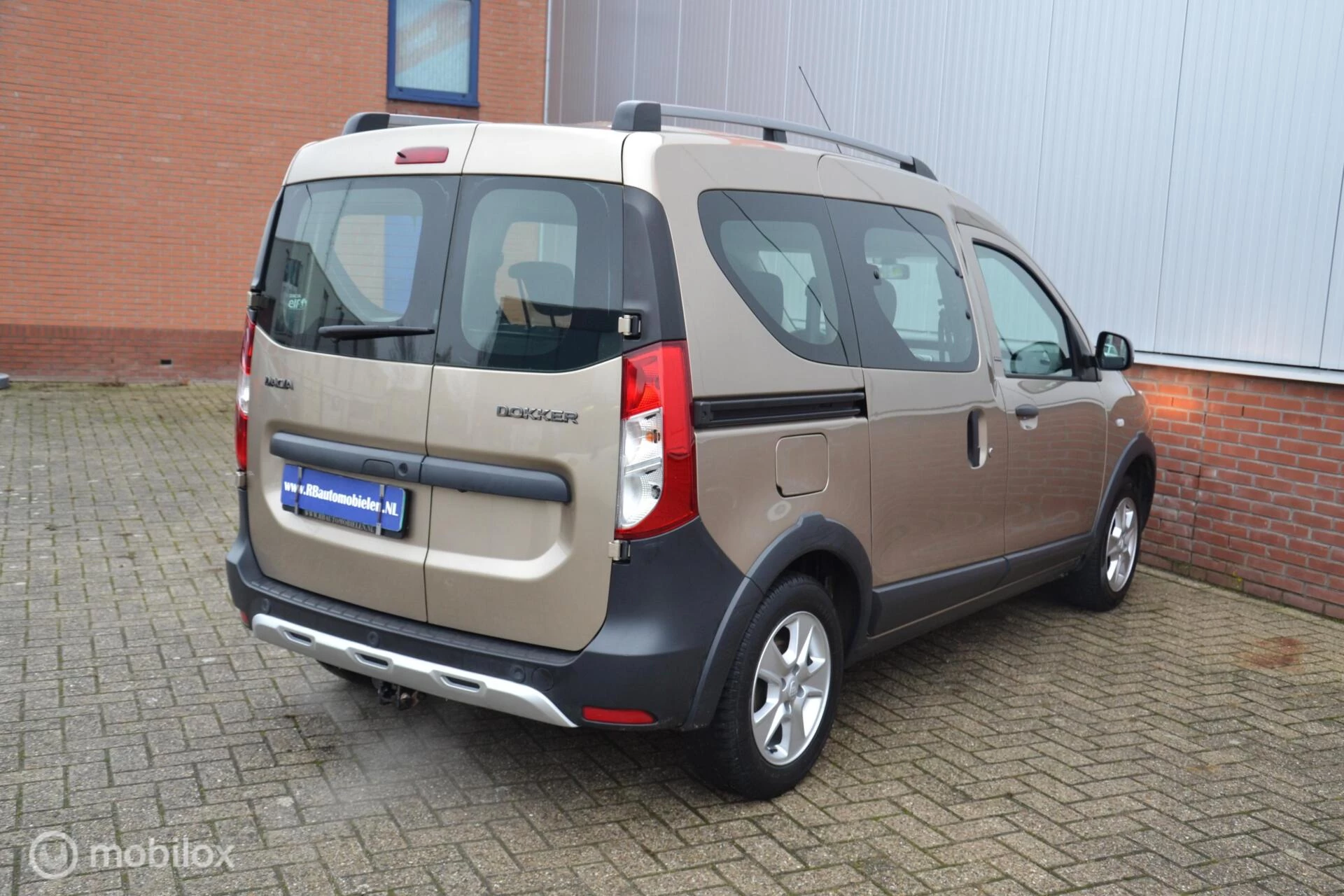 Hoofdafbeelding Dacia Dokker