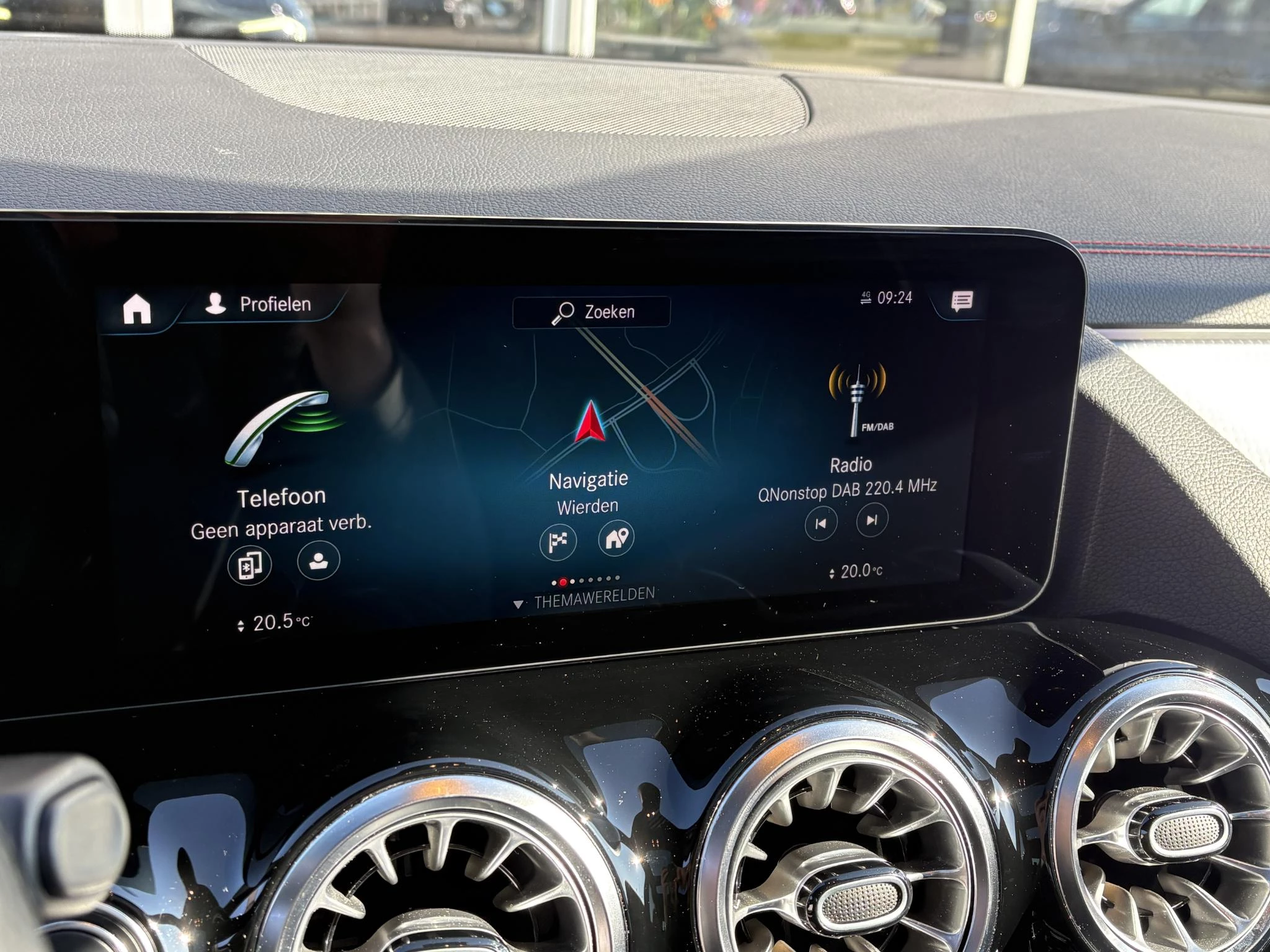 Hoofdafbeelding Mercedes-Benz EQA