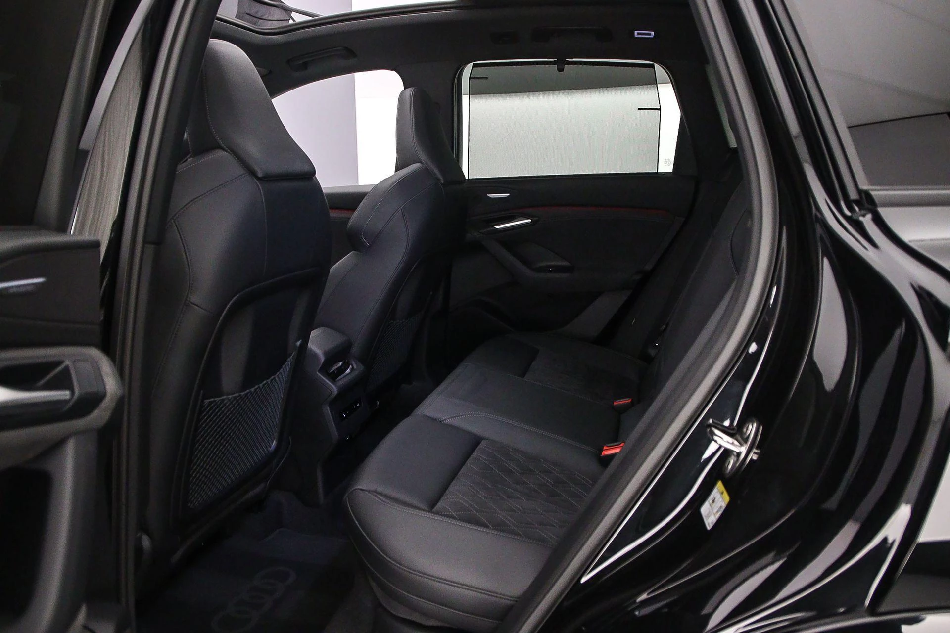 Hoofdafbeelding Audi SQ6