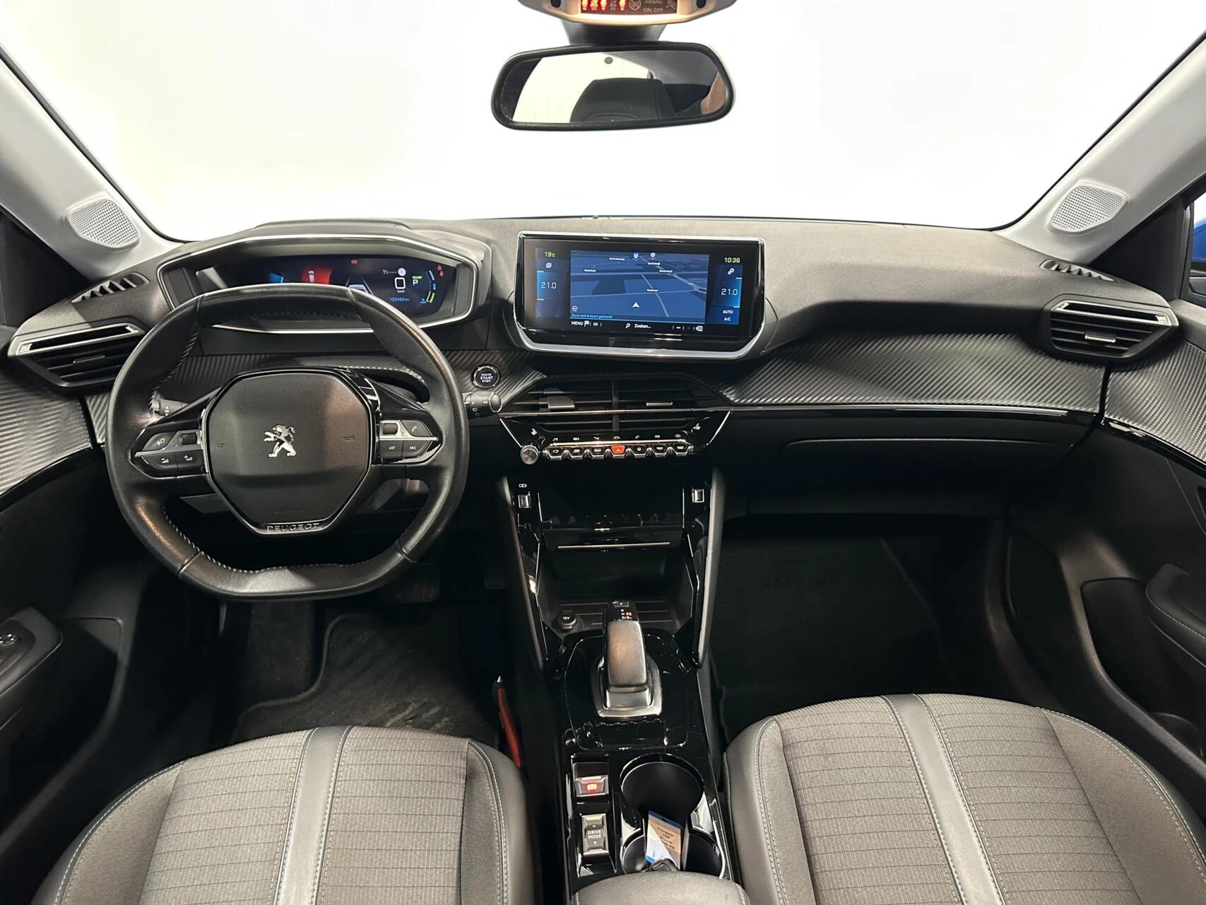 Hoofdafbeelding Peugeot e-208