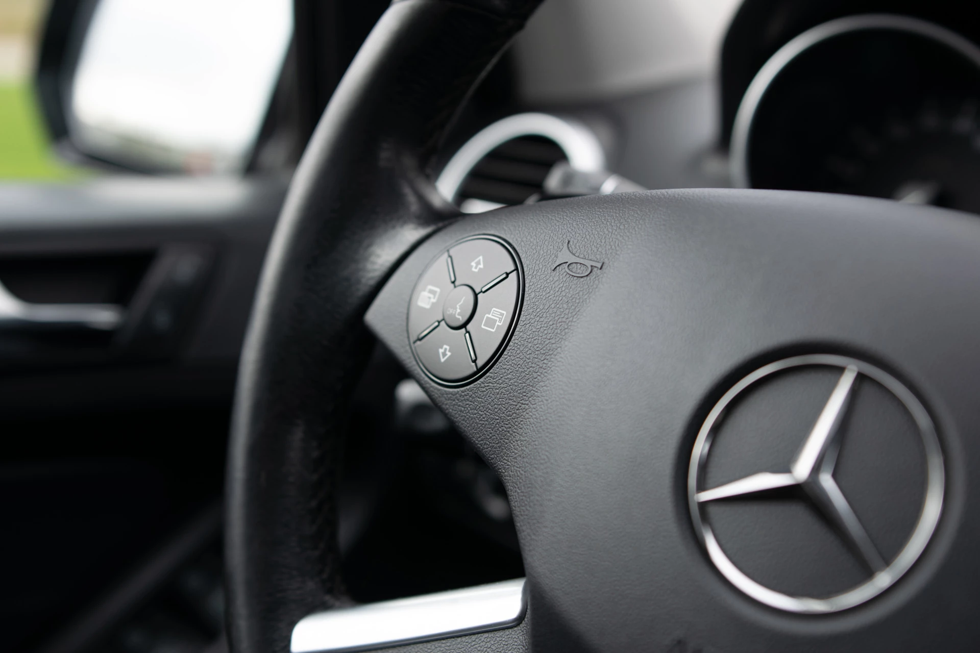 Hoofdafbeelding Mercedes-Benz M-Klasse