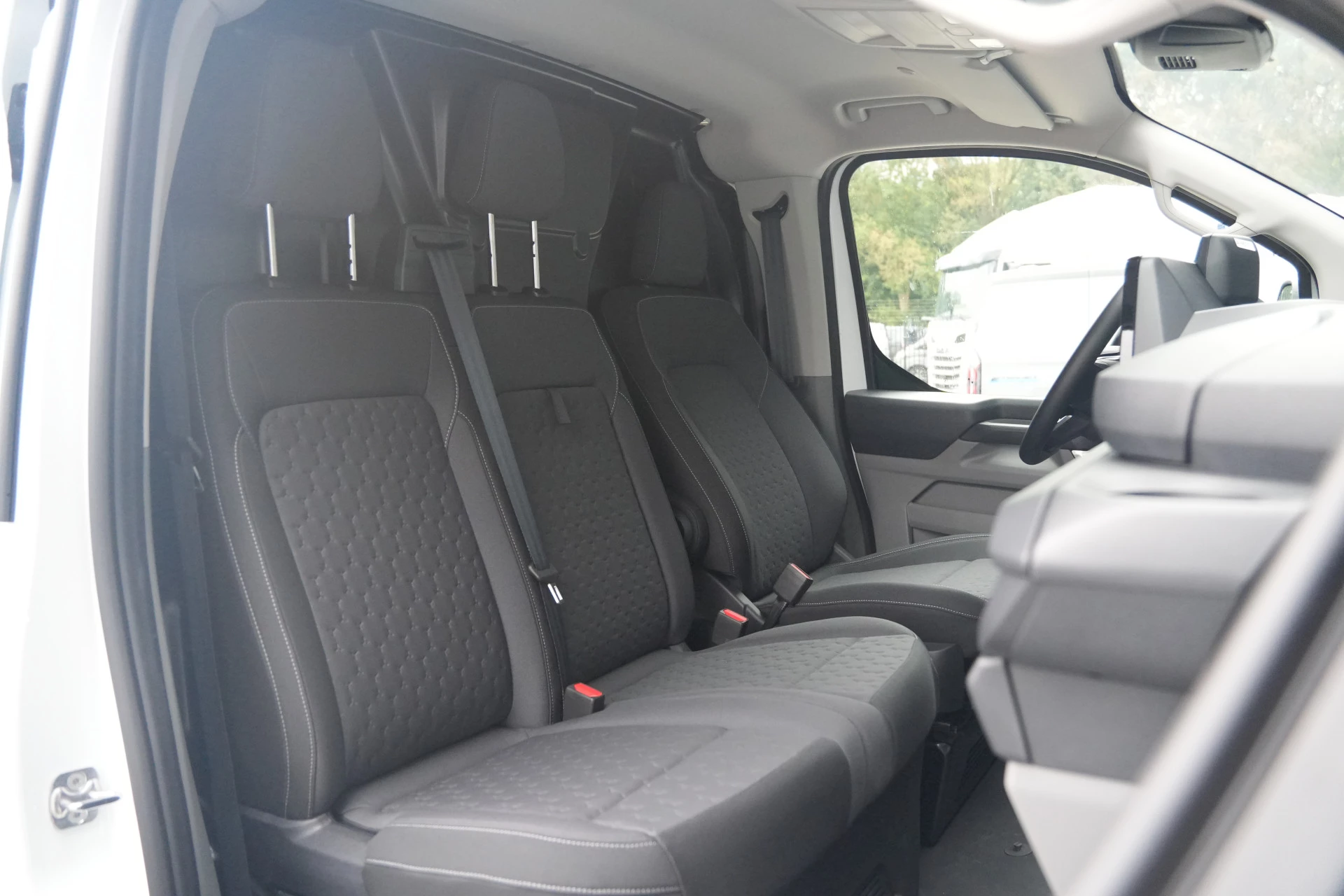 Hoofdafbeelding Ford E-Transit Custom